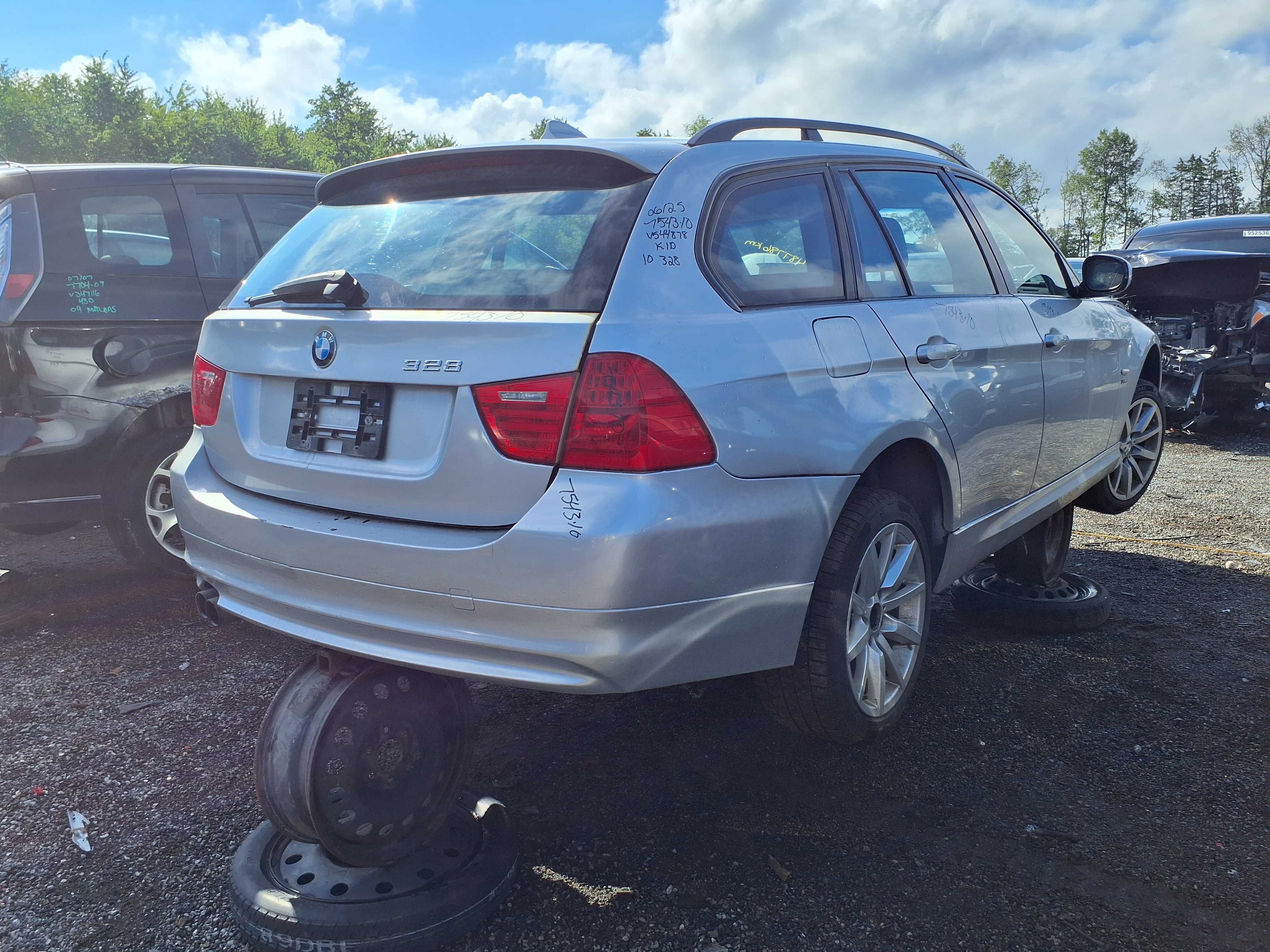 BMW 328 2010