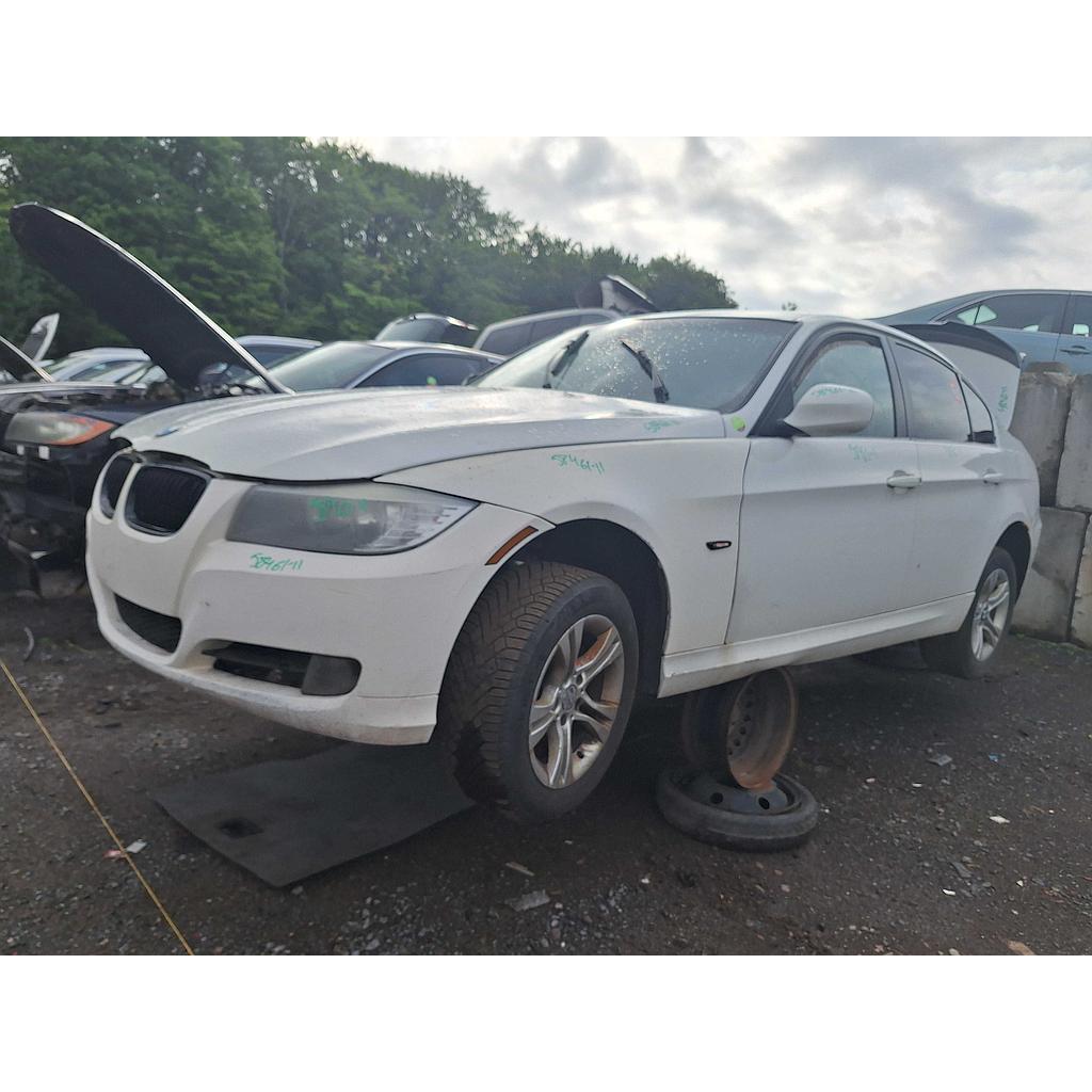 BMW 328 2011