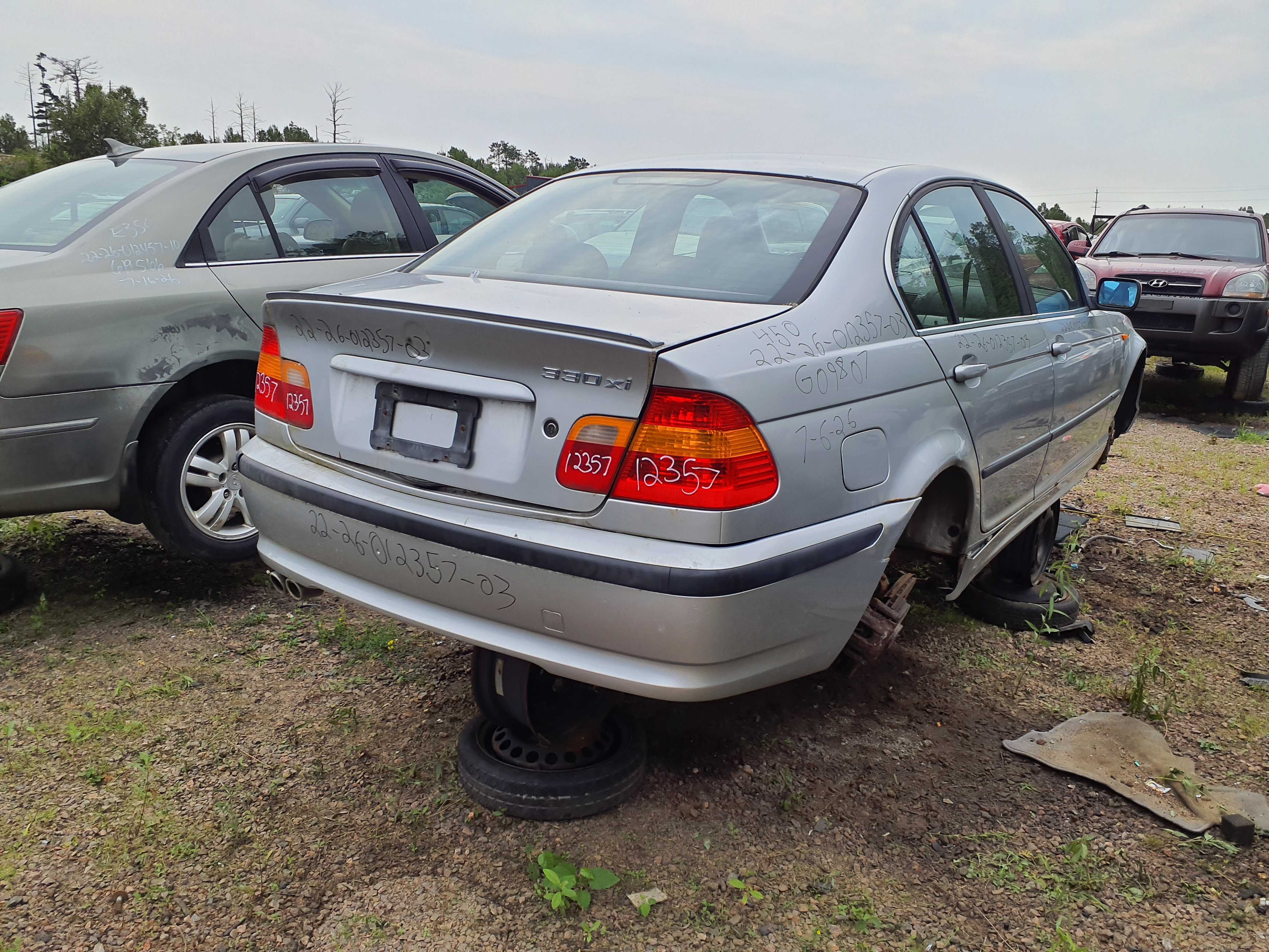 BMW 330 2003