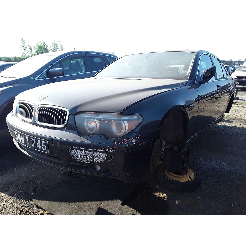 BMW 745 2002