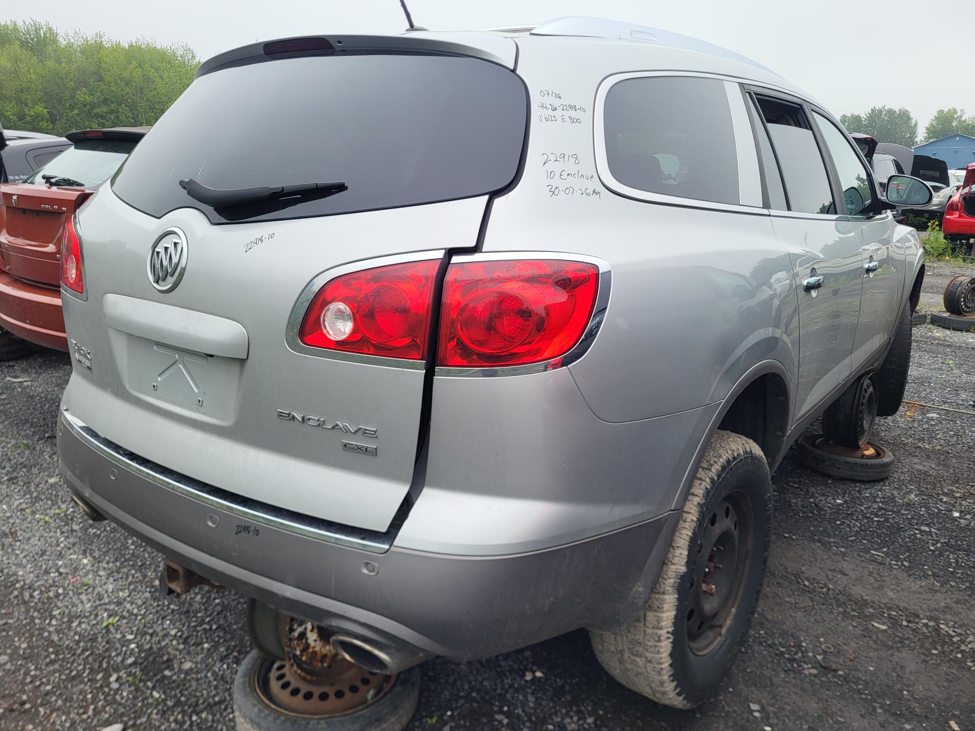 BUICK ENCLAVE 2010
