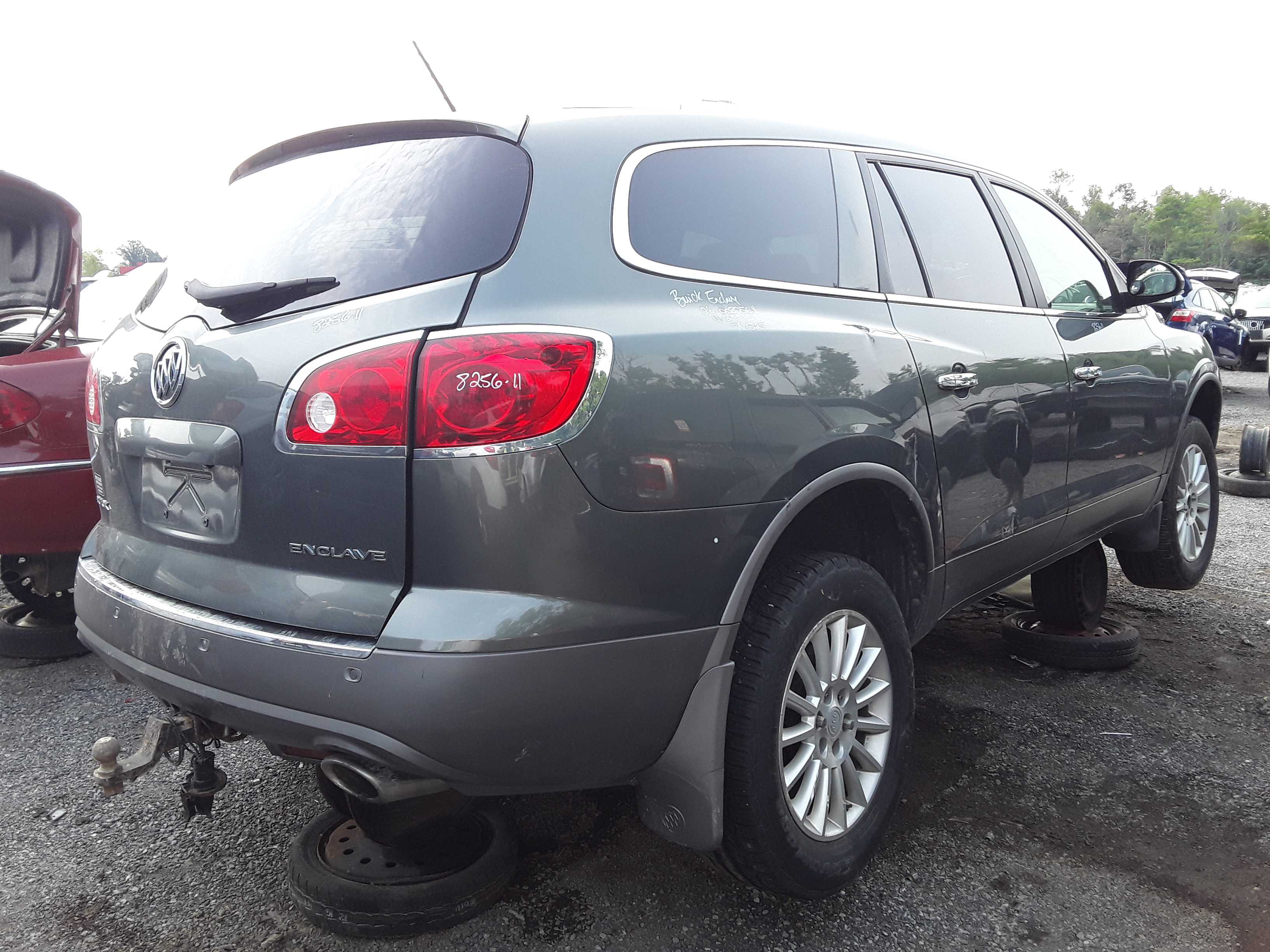 BUICK ENCLAVE 2011