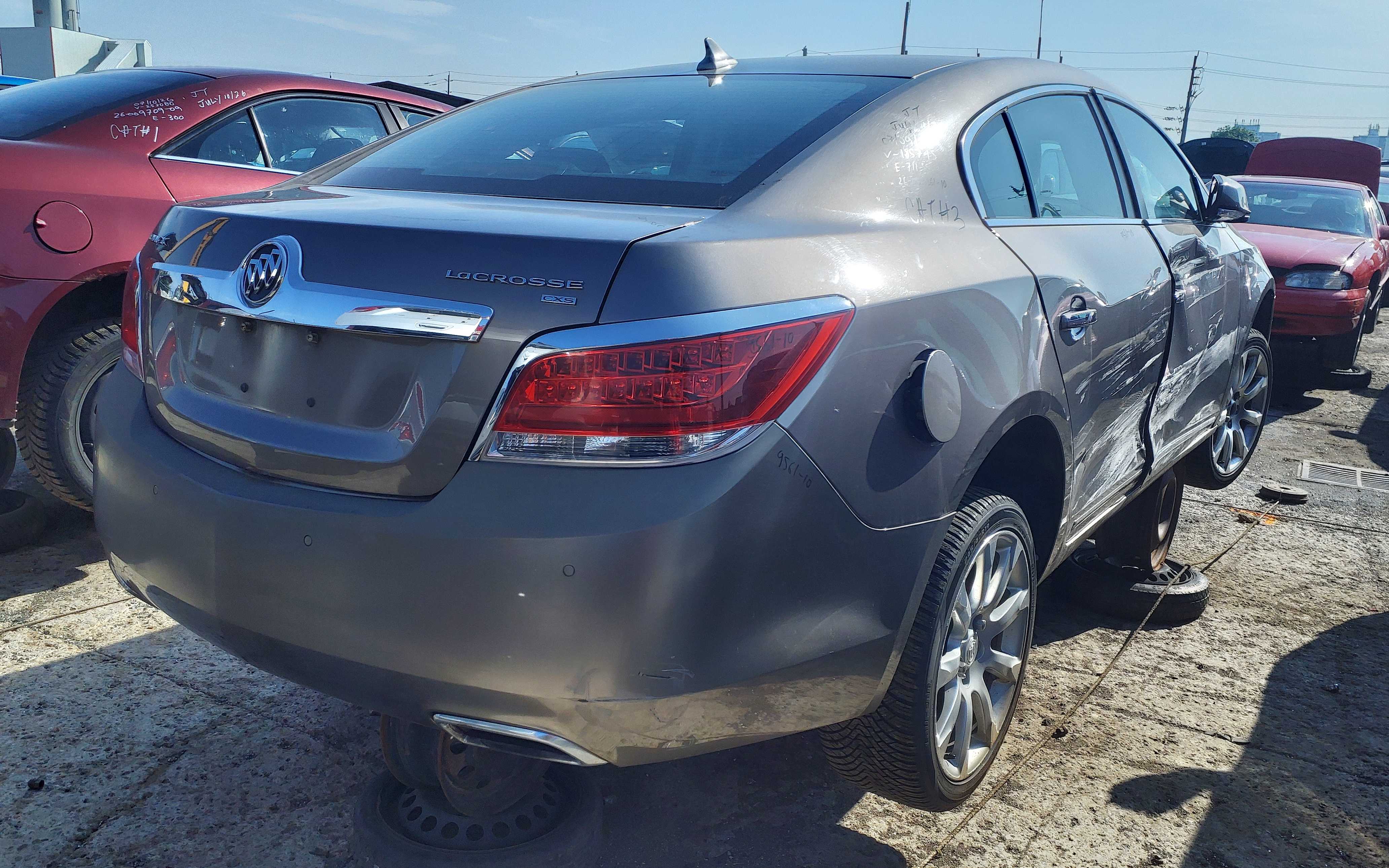 BUICK LACROSSE 2010