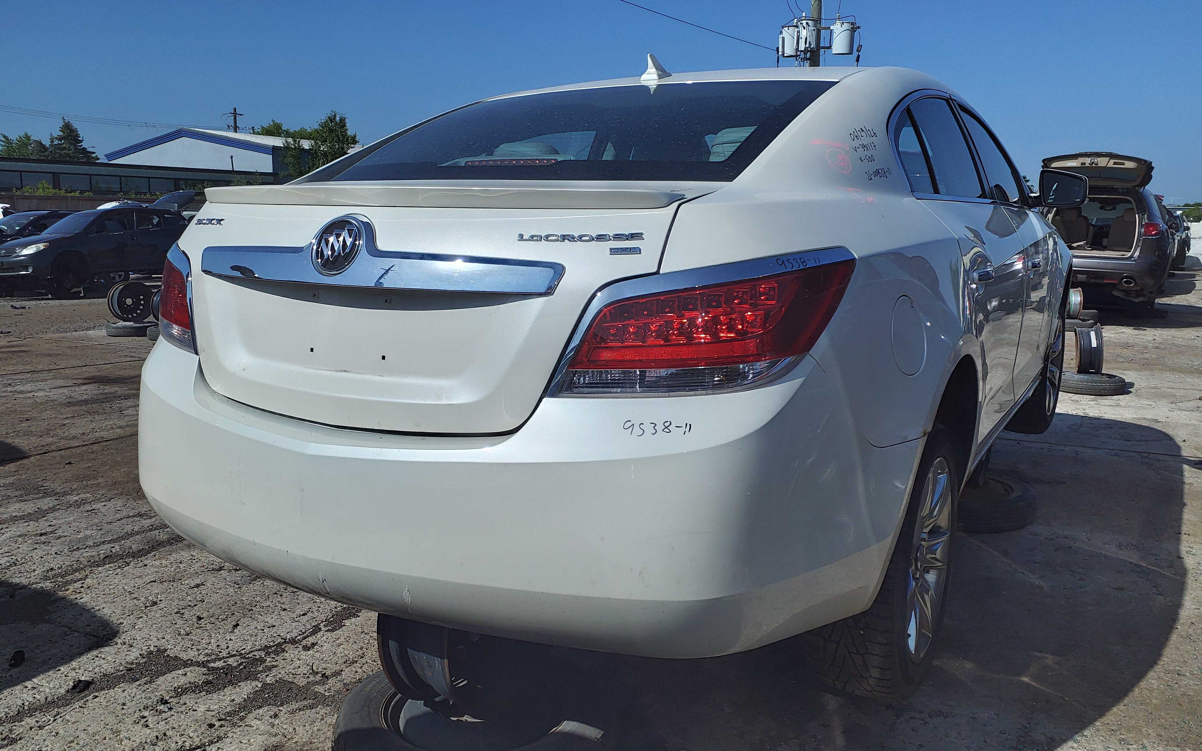 BUICK LACROSSE 2011