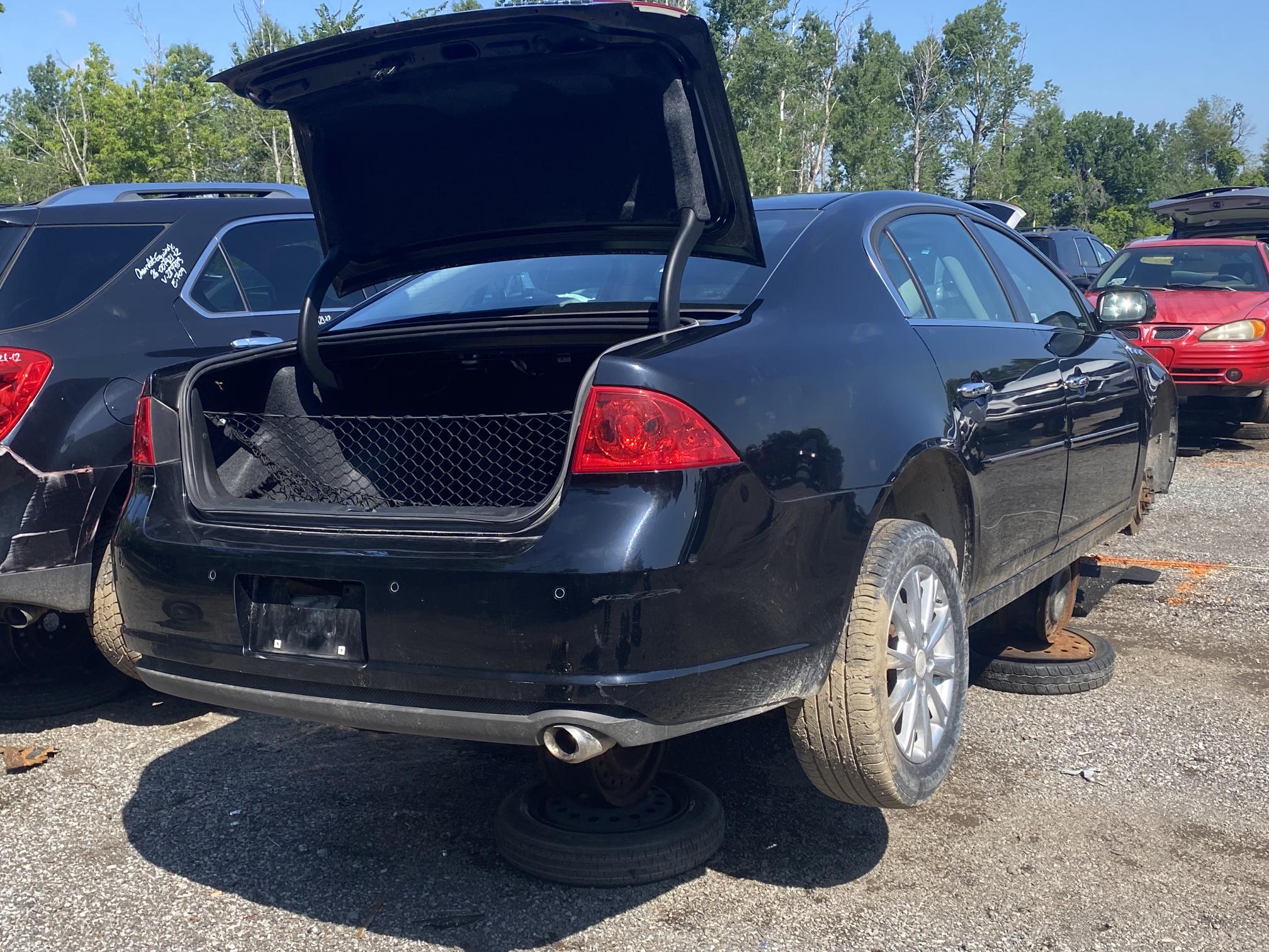 BUICK LUCERNE 2011