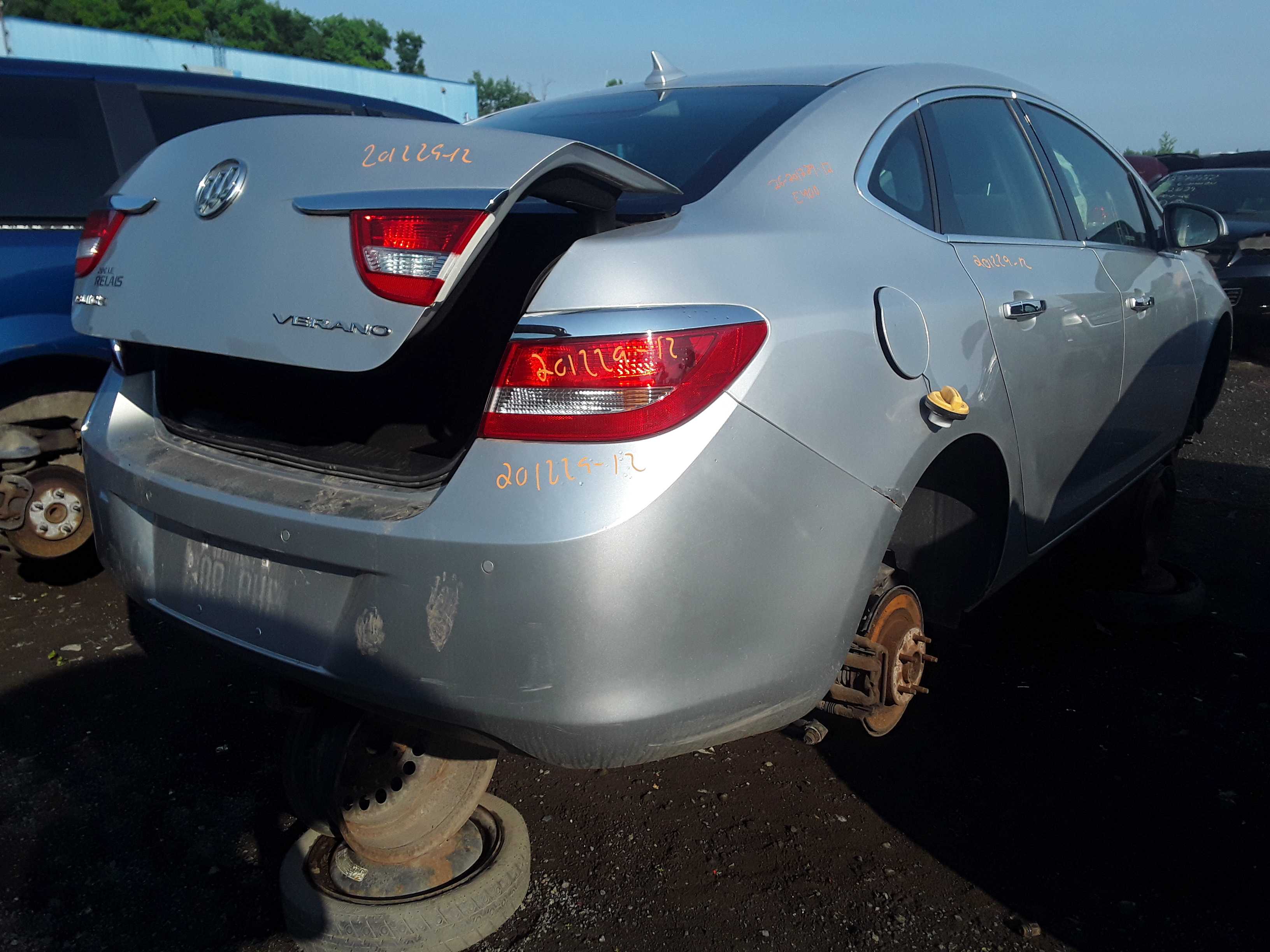 BUICK VERANO 2012