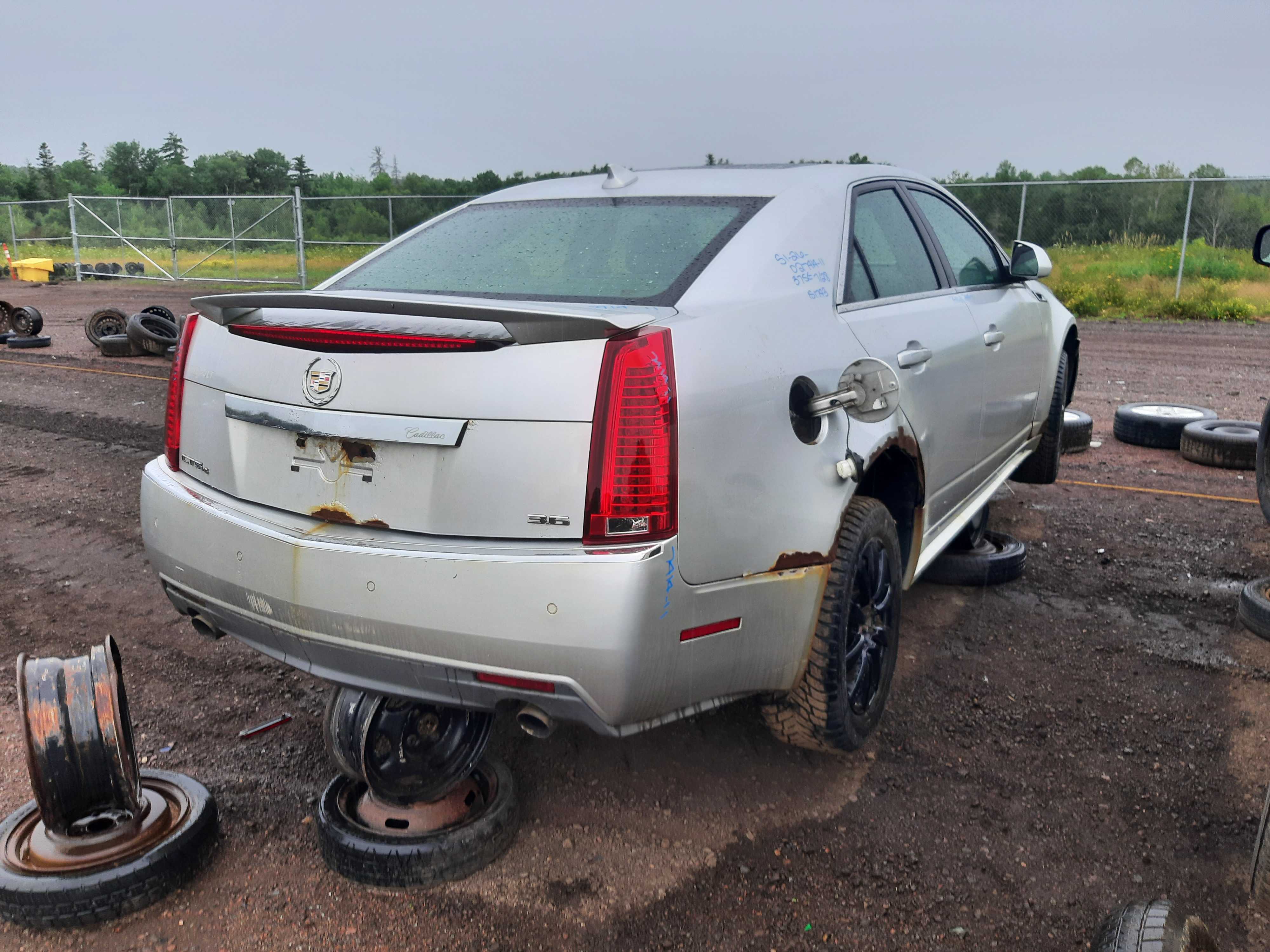CADILLAC CTS 2011