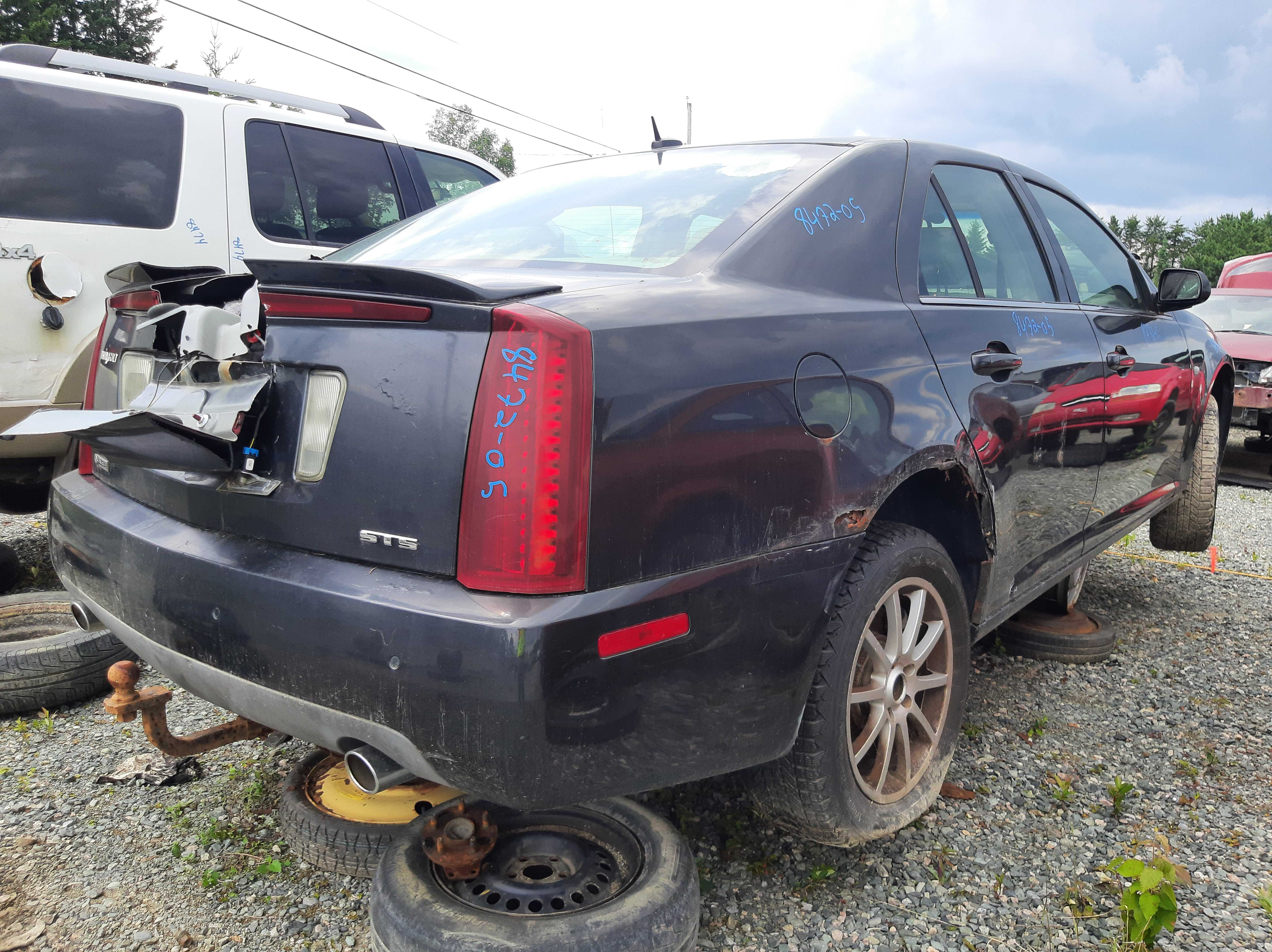 CADILLAC STS 2005