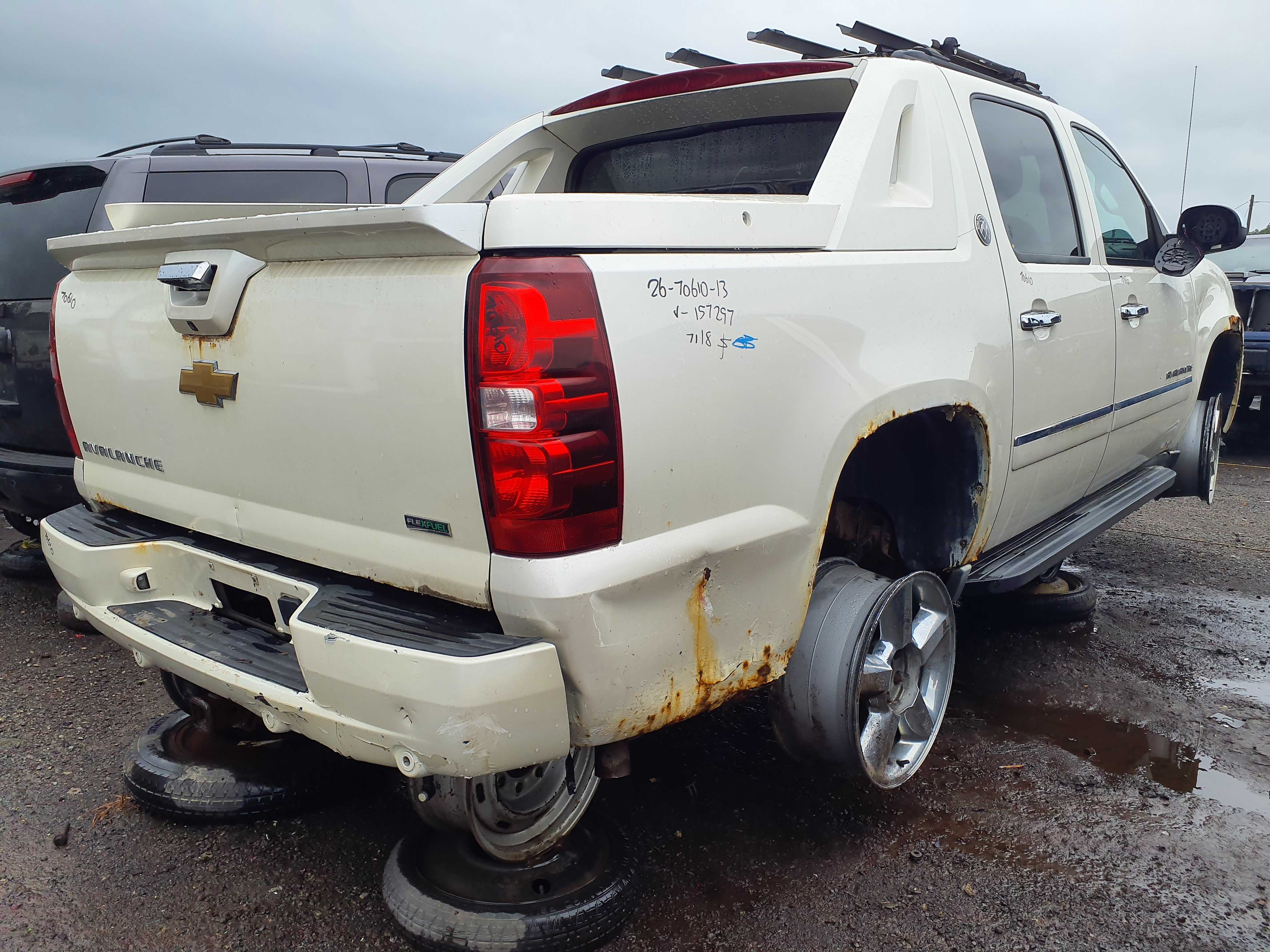 CHEVROLET AVALANCHE 2013
