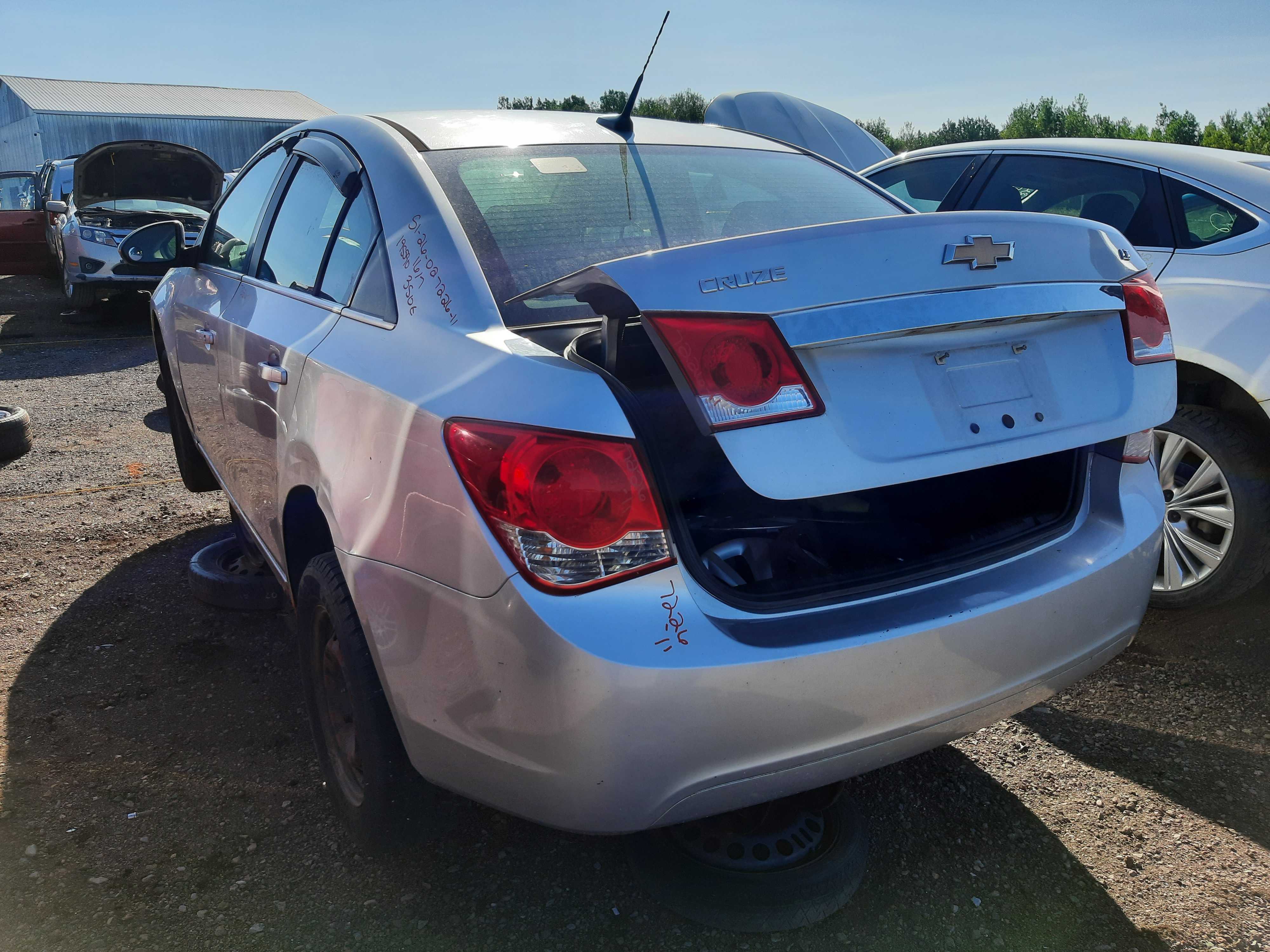 CHEVROLET CRUZE 2011