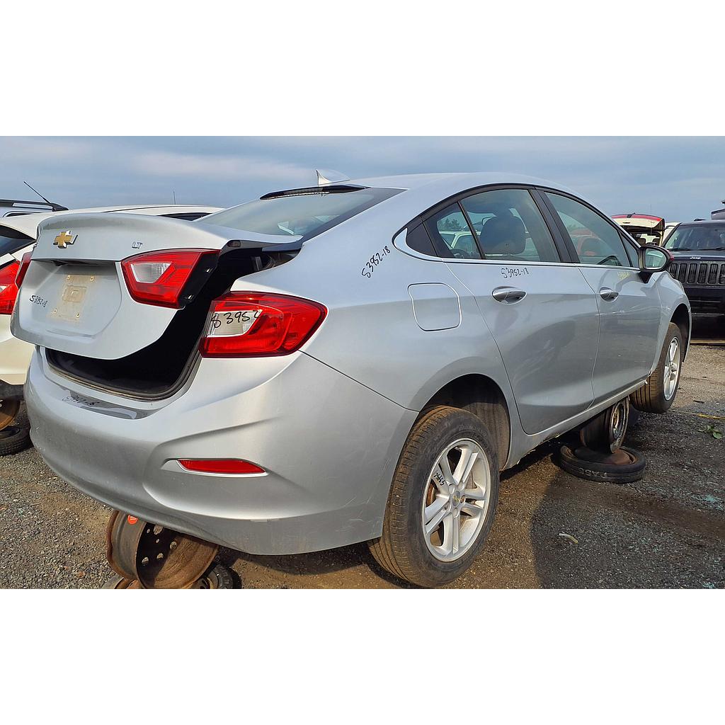 CHEVROLET CRUZE 2018
