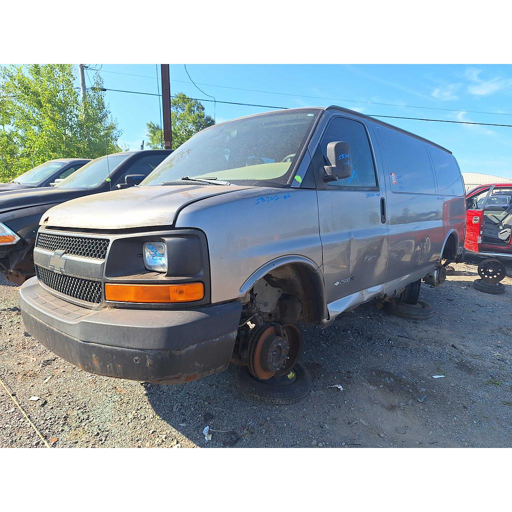 CHEVROLET EXPRESS VAN 2006
