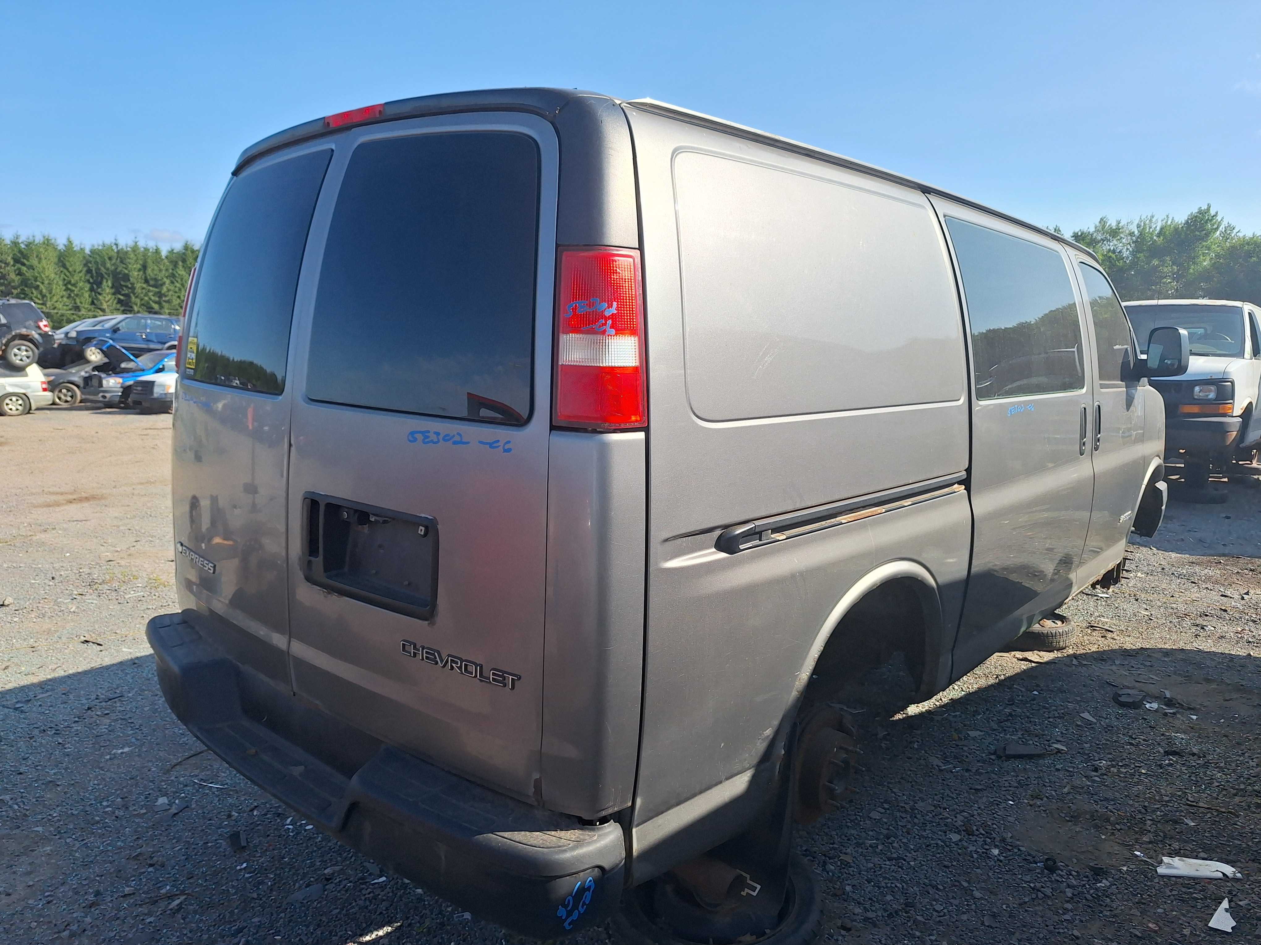 CHEVROLET EXPRESS VAN 2006