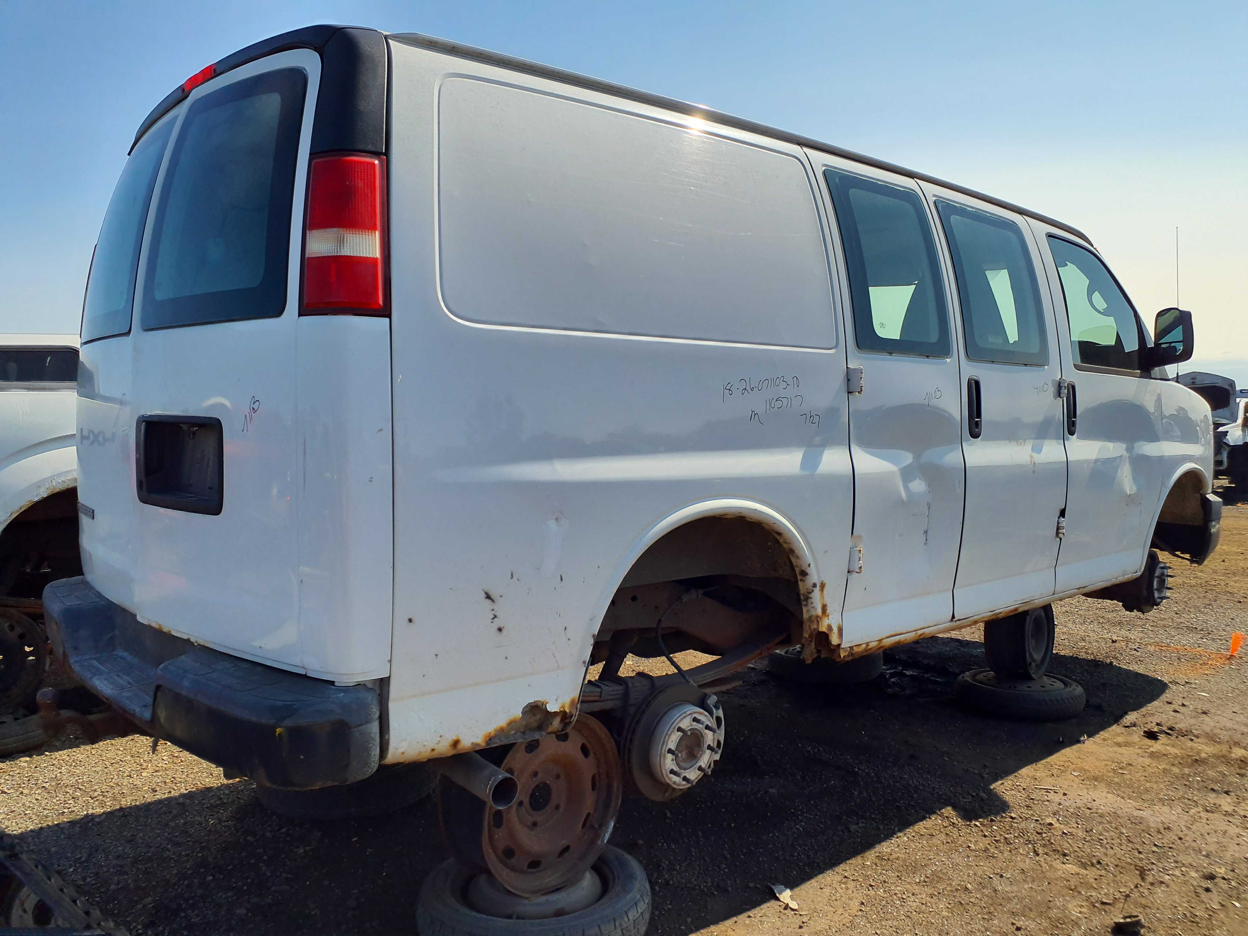 CHEVROLET EXPRESS VAN 2010