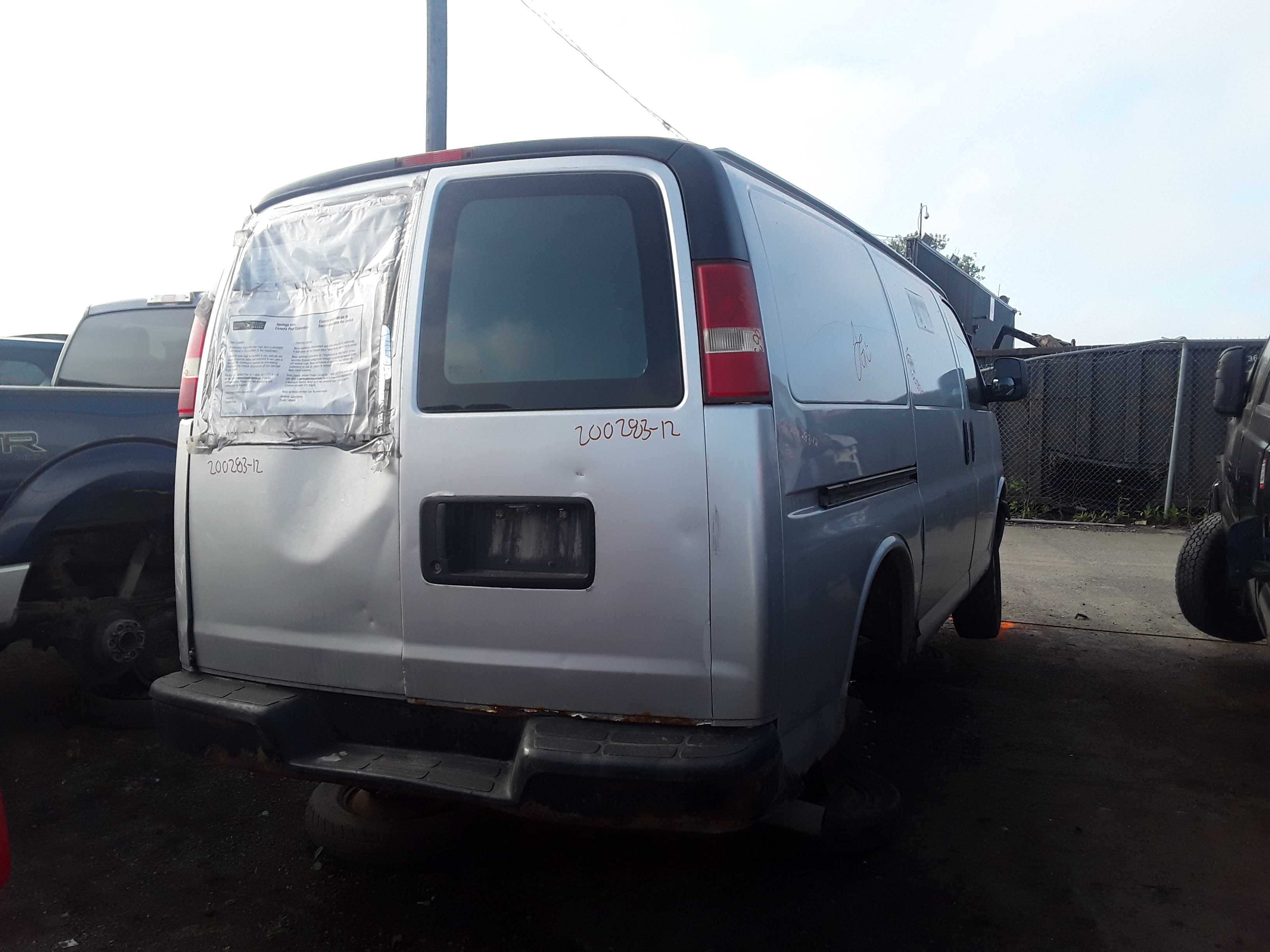 CHEVROLET EXPRESS VAN 2012