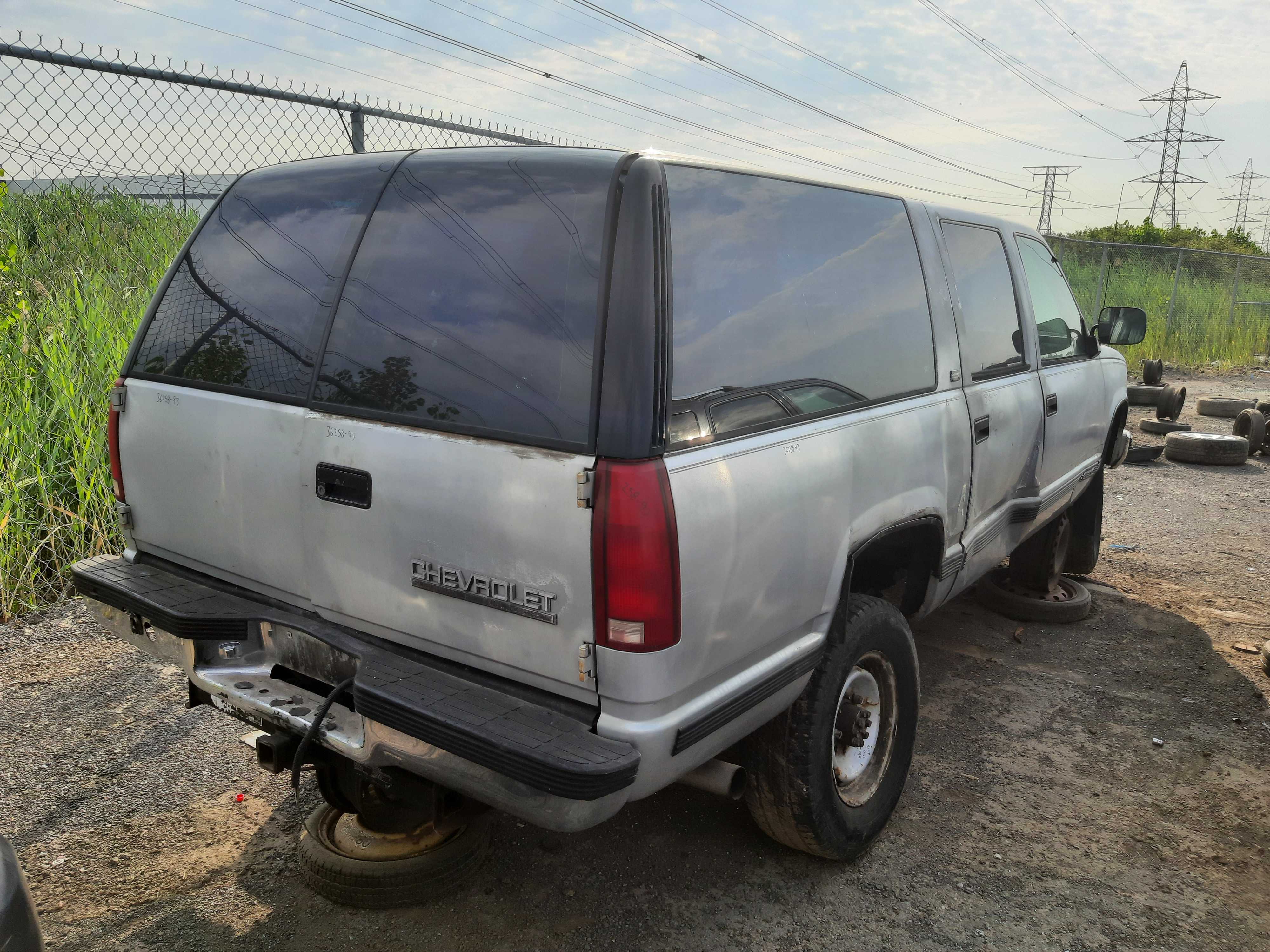 CHEVROLET SUBURBAN 1993