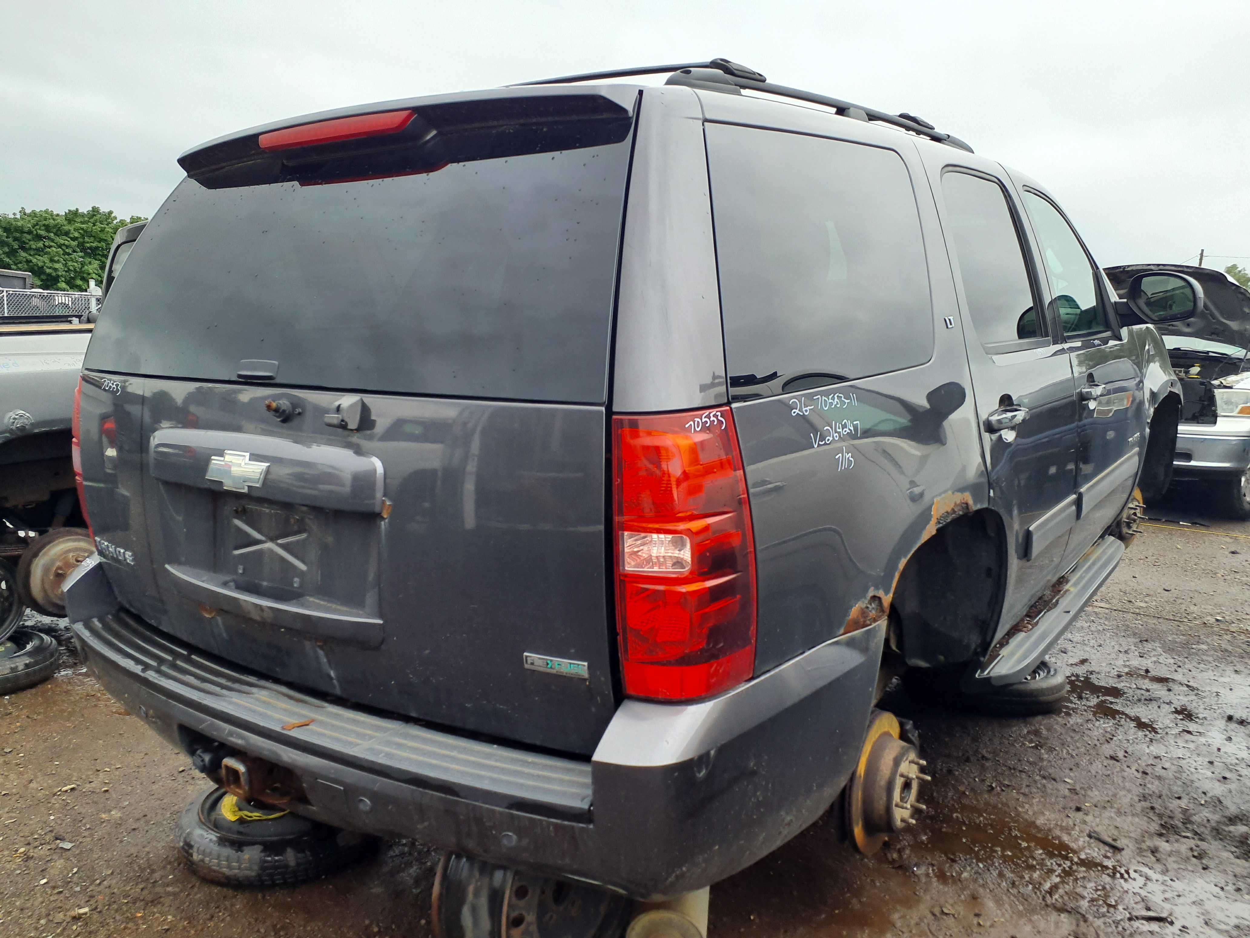 CHEVROLET TAHOE 2011