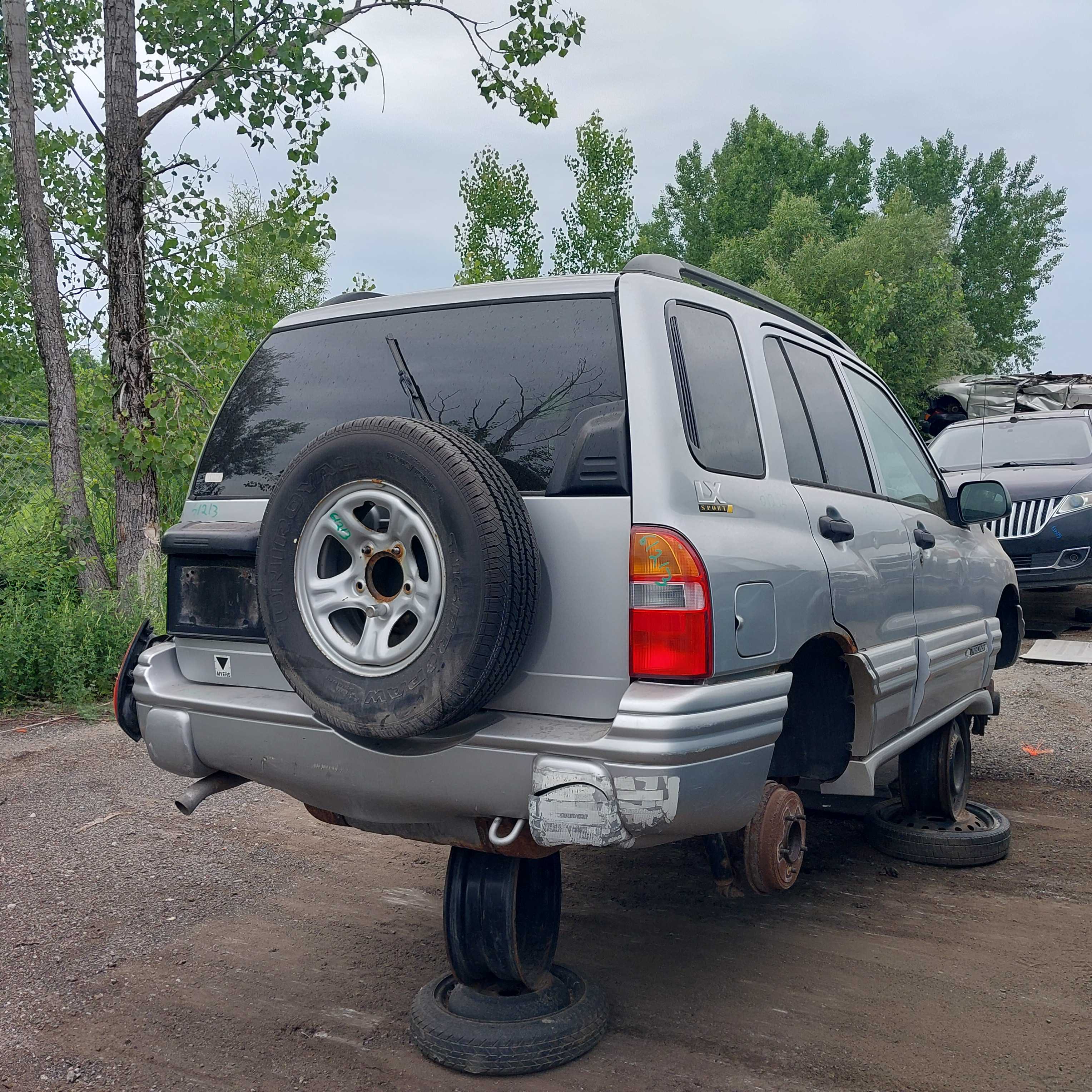 CHEVROLET TRACKER 2003