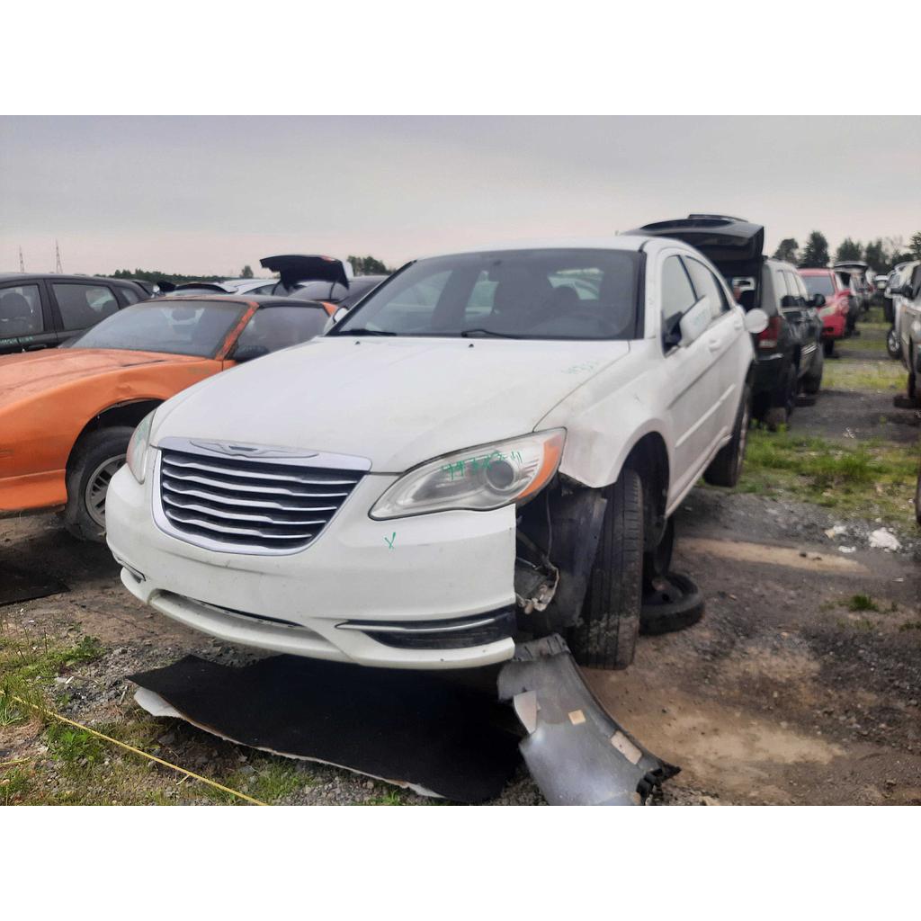 CHRYSLER 200 2011