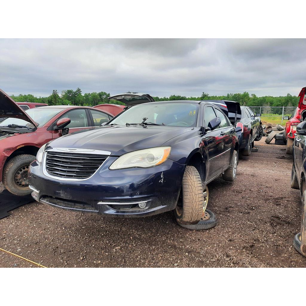 CHRYSLER 200 2011