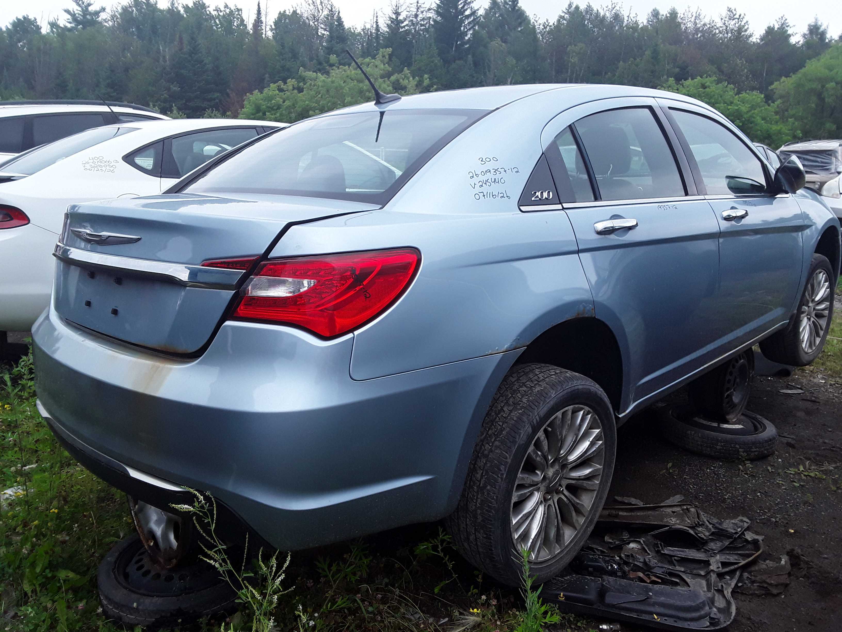 CHRYSLER 200 2012