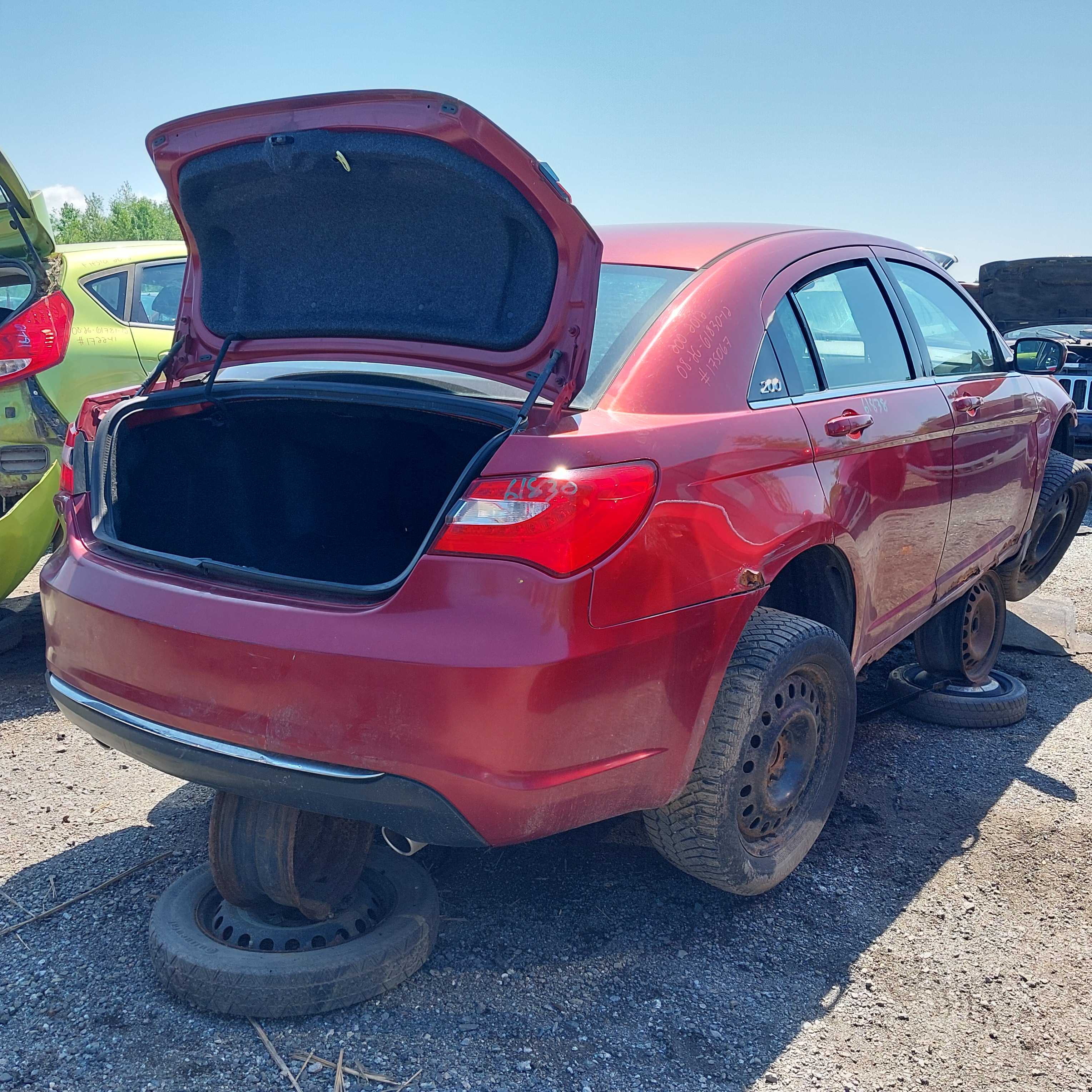 CHRYSLER 200 2012