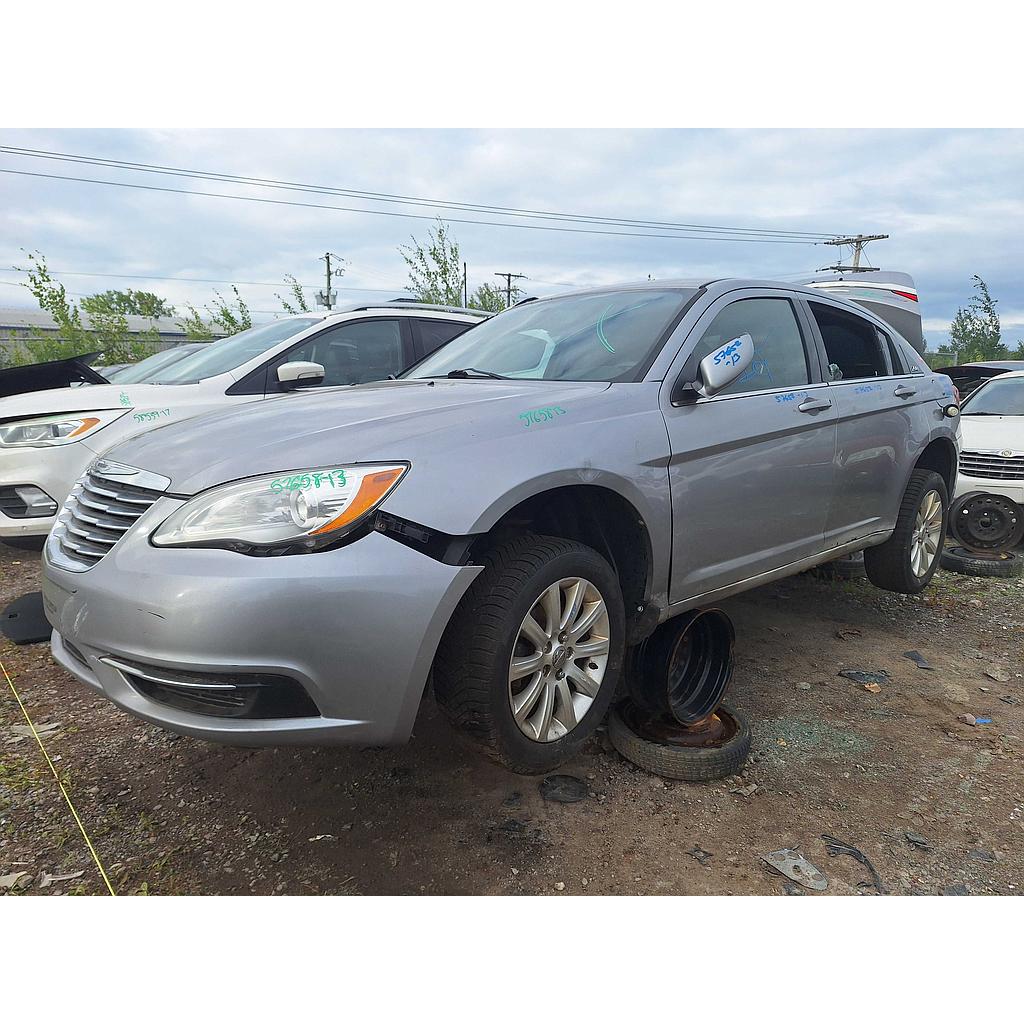 CHRYSLER 200 2013