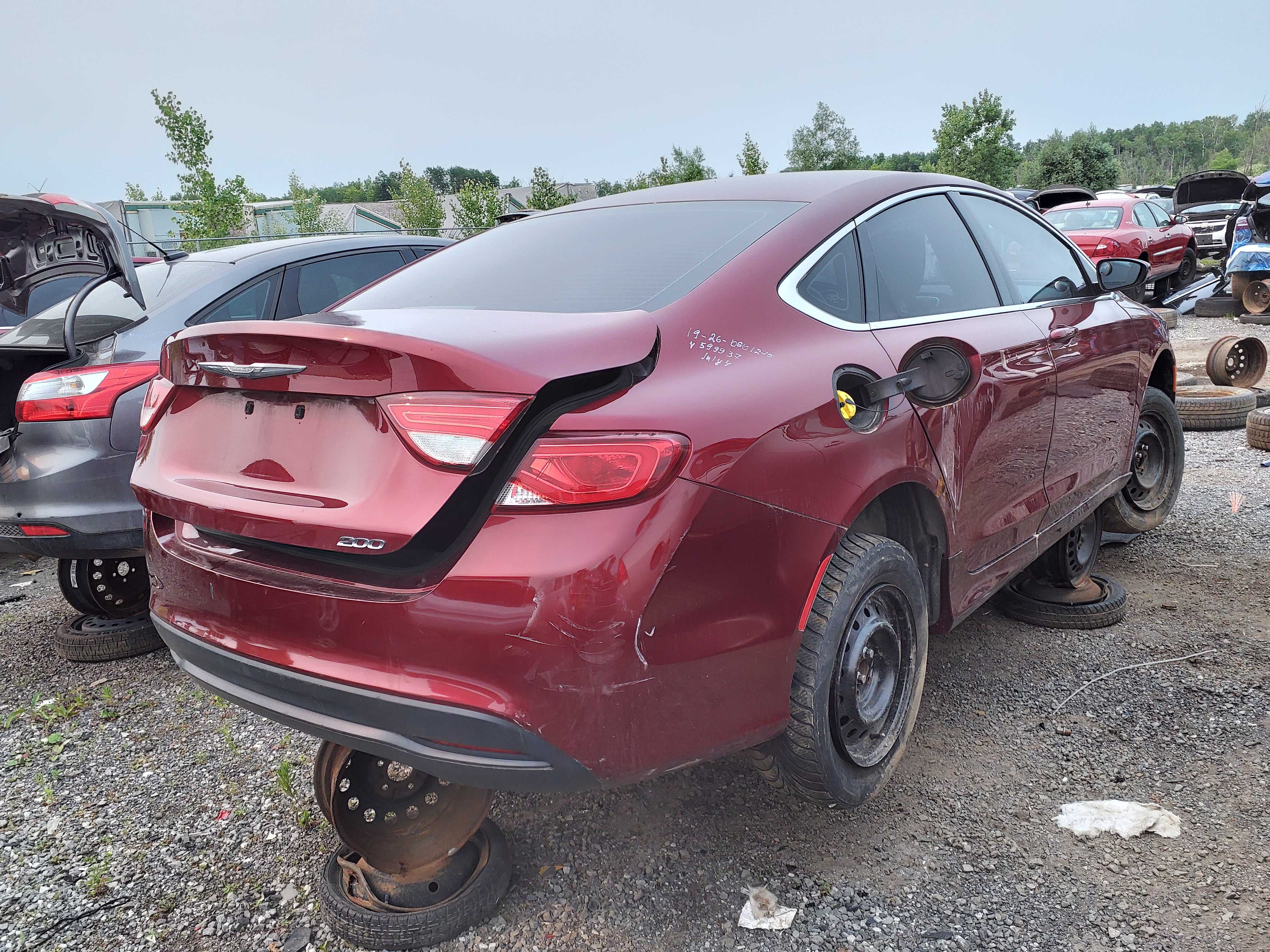 CHRYSLER 200 2015