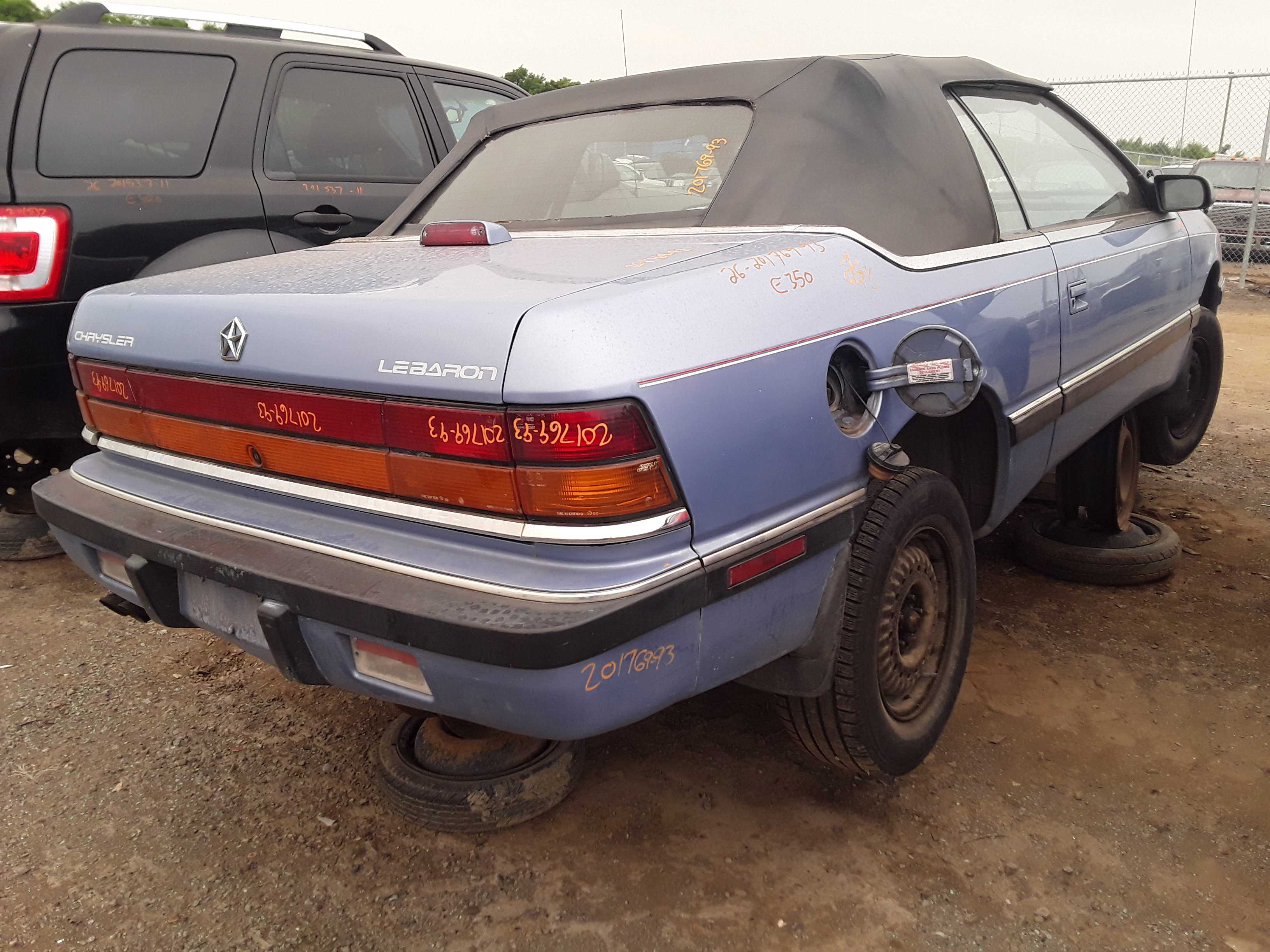 CHRYSLER LEBARON 1993
