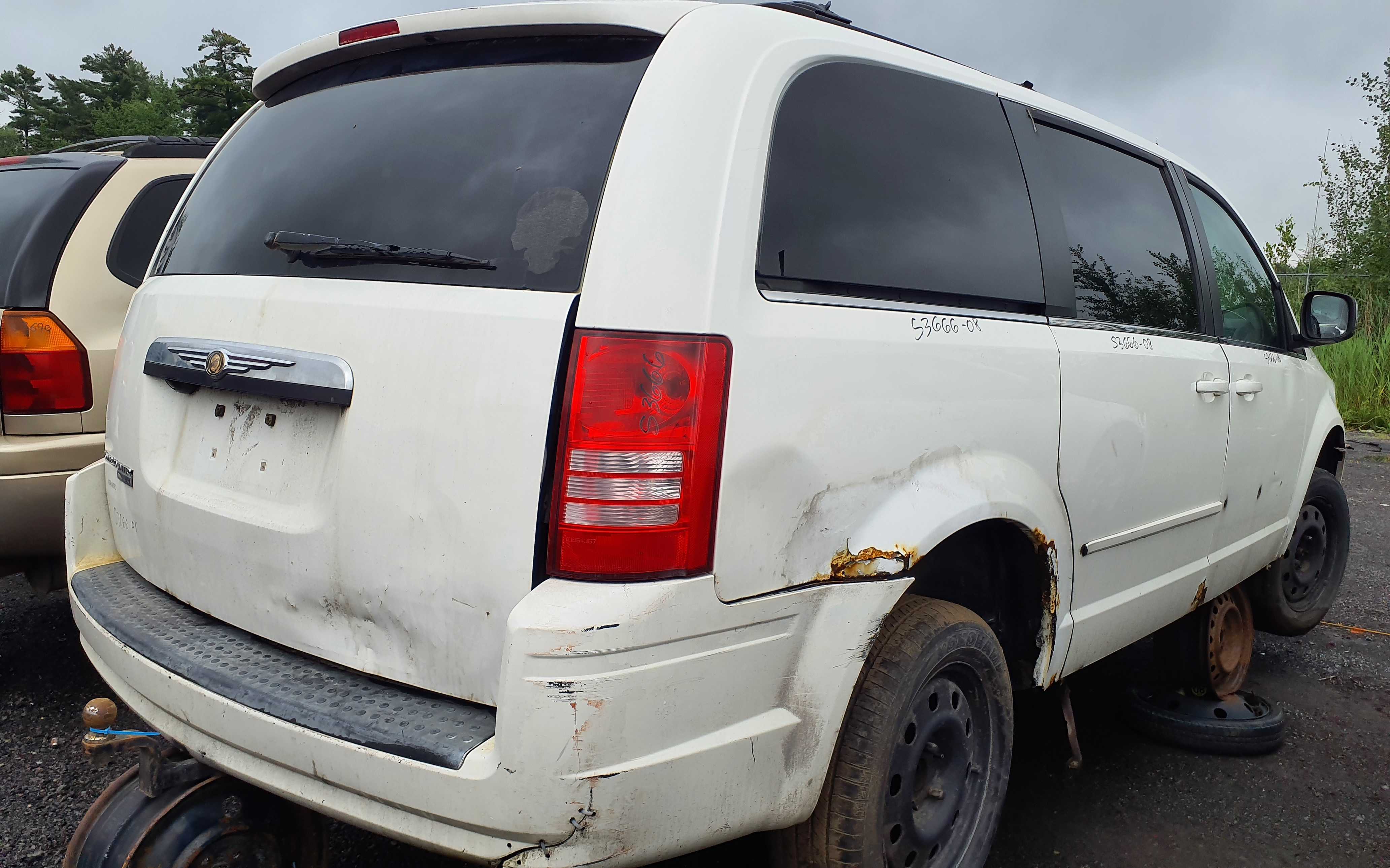 CHRYSLER TOWN &amp; COUNTRY 2008