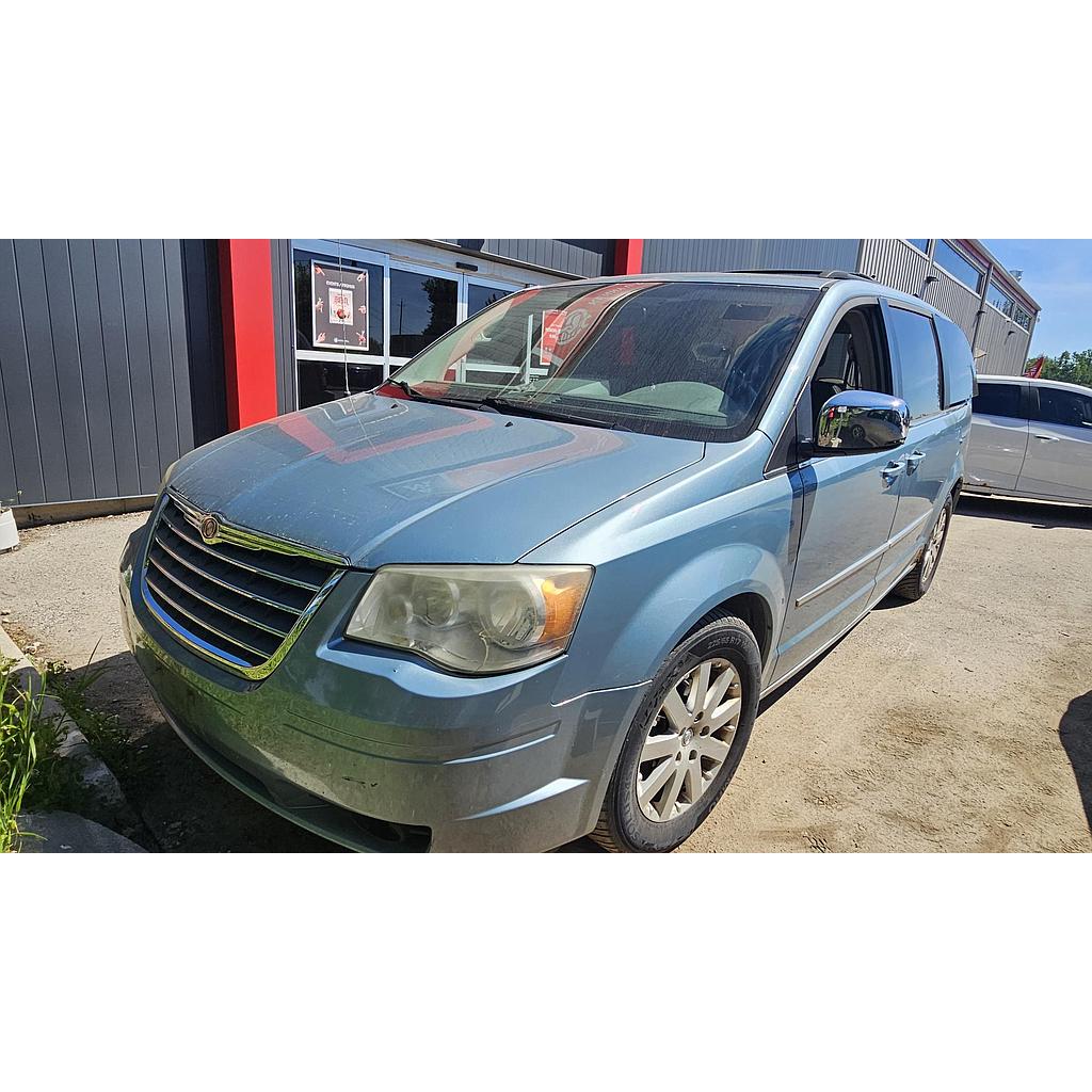 CHRYSLER TOWN &amp; COUNTRY 2010