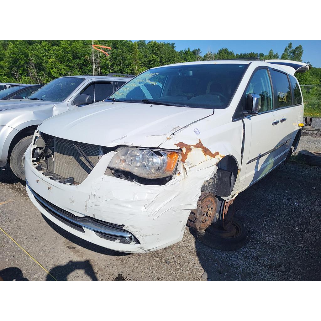 CHRYSLER TOWN &amp; COUNTRY 2015