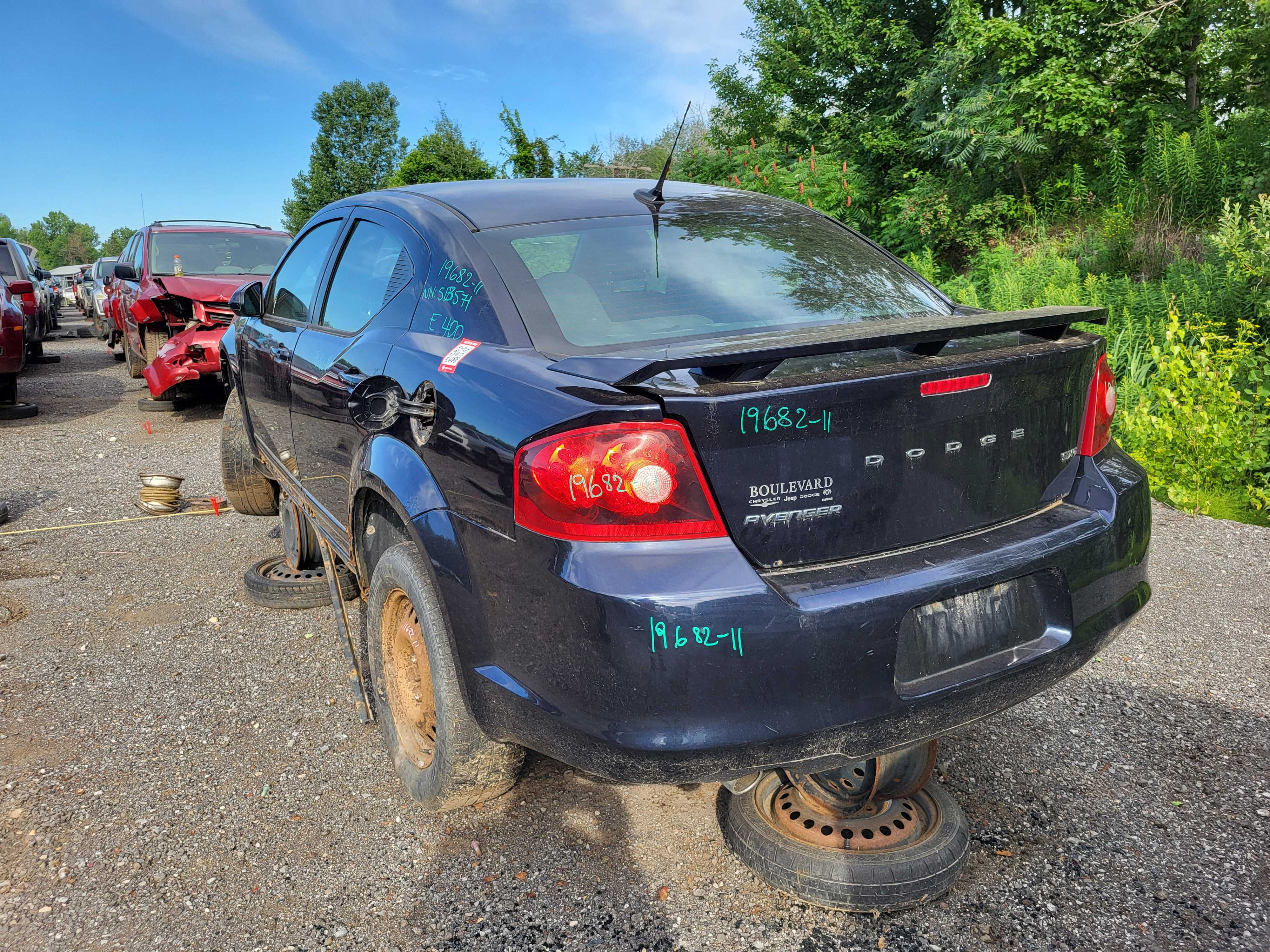 DODGE AVENGER 2011