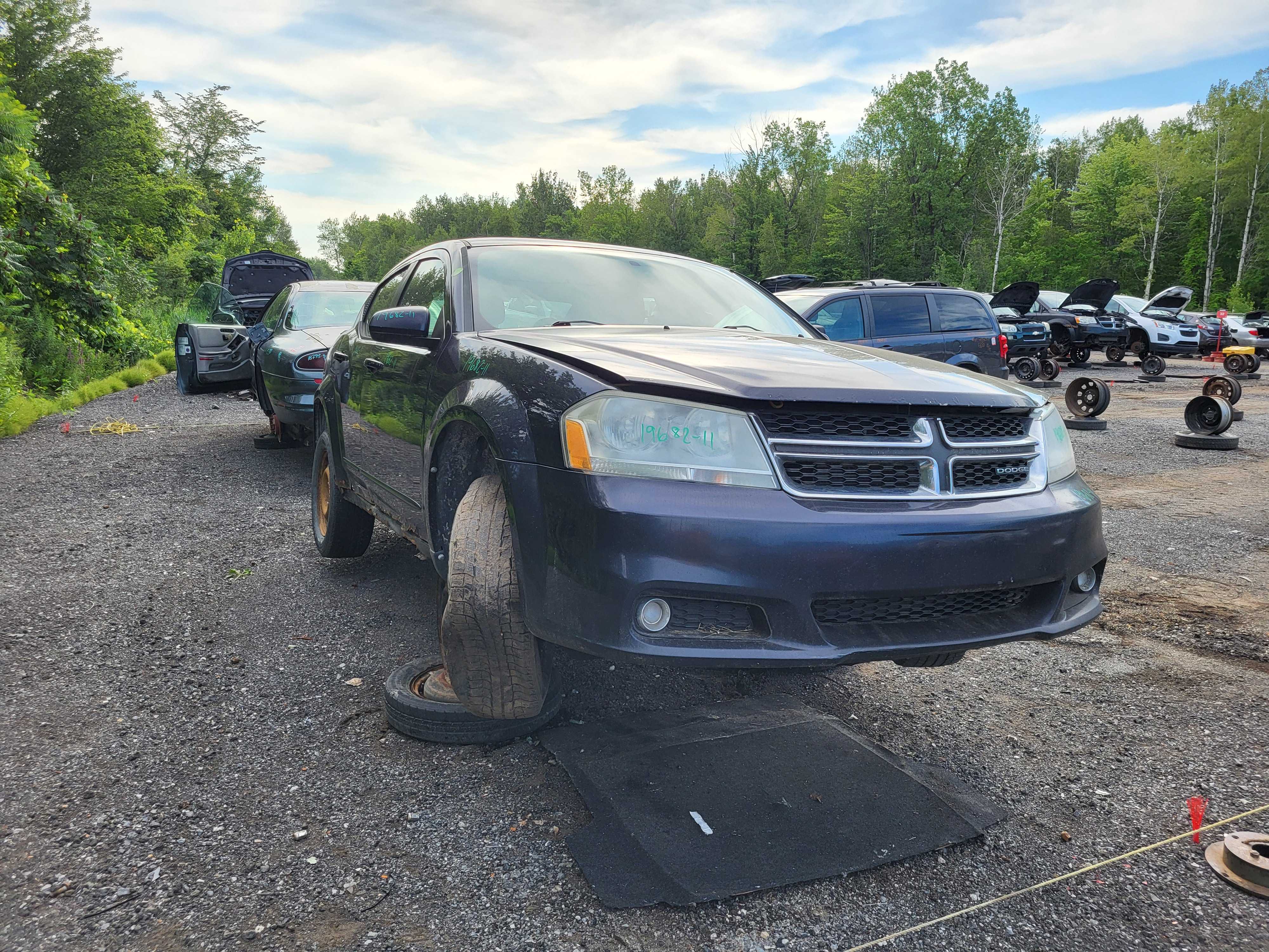 DODGE AVENGER 2011