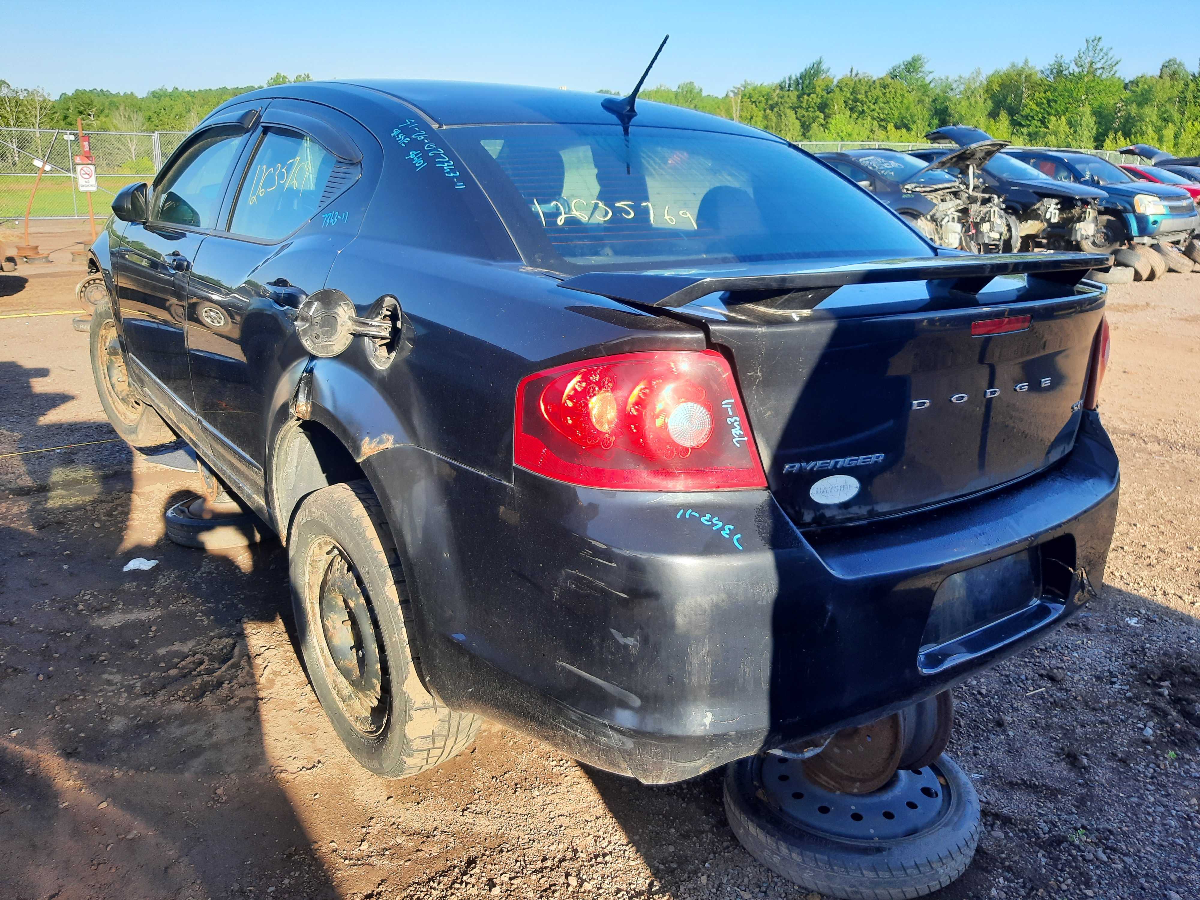 DODGE AVENGER 2011