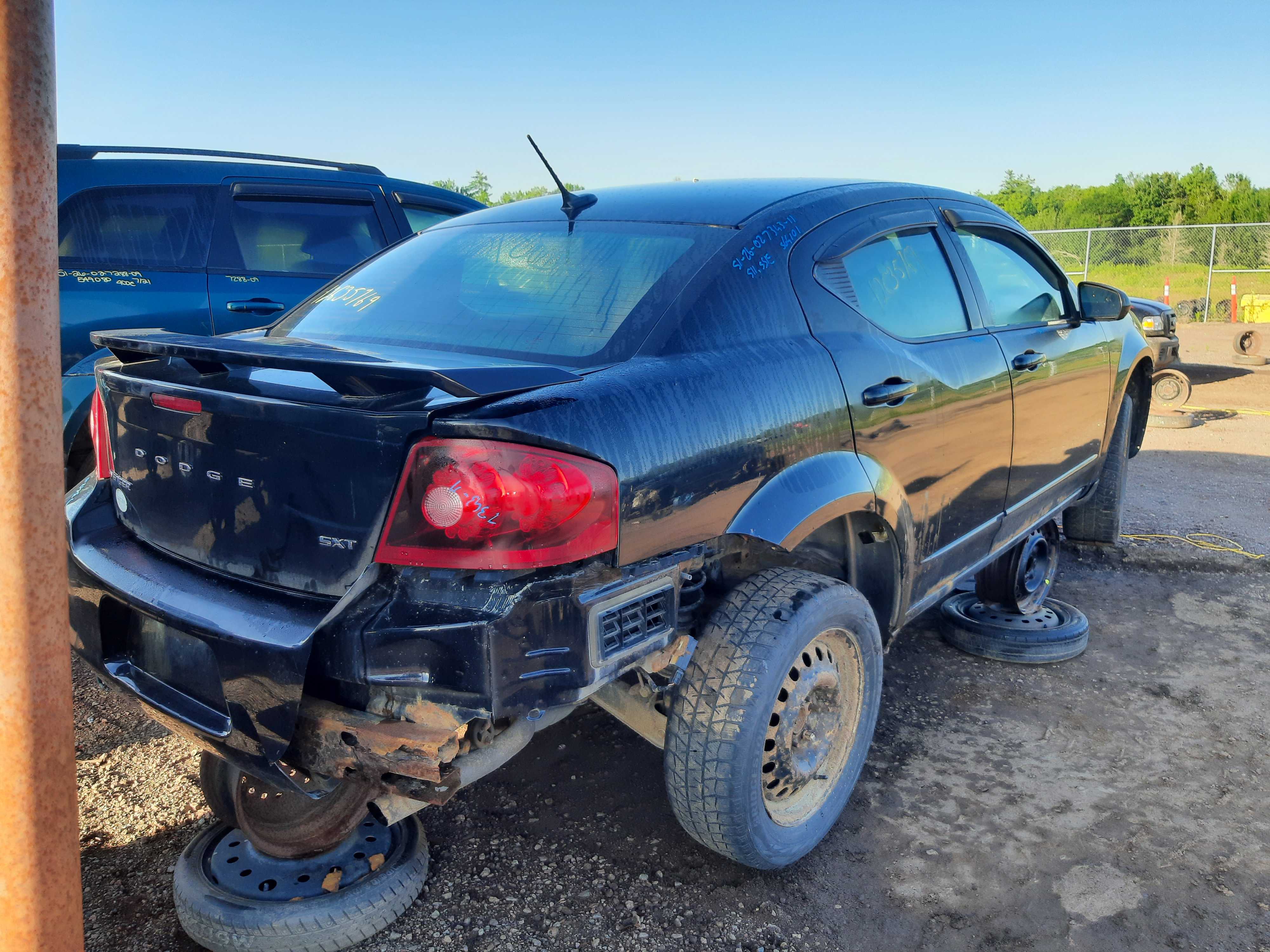 DODGE AVENGER 2011