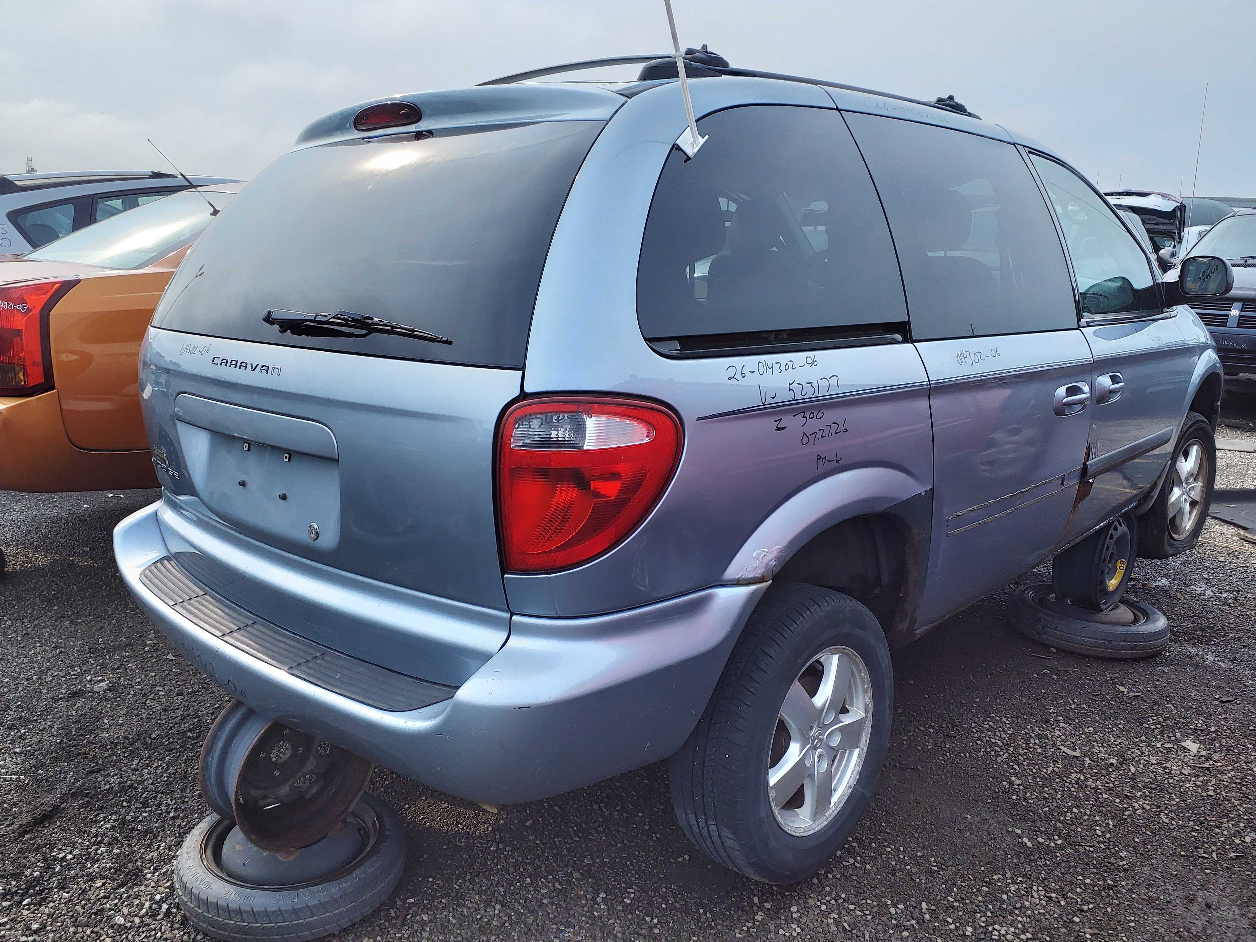 DODGE CARAVAN 2006