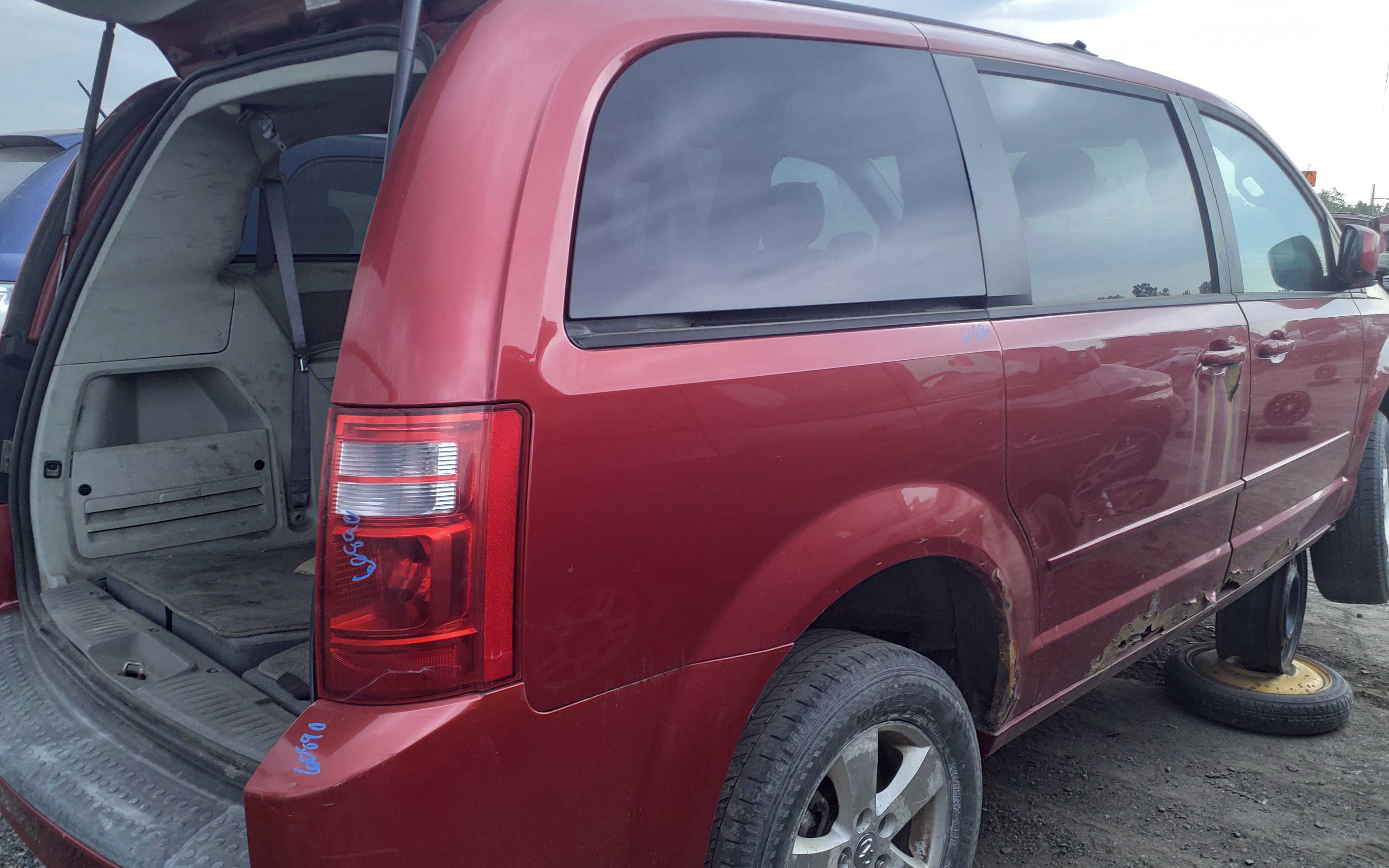 DODGE GRAND CARAVAN 2009