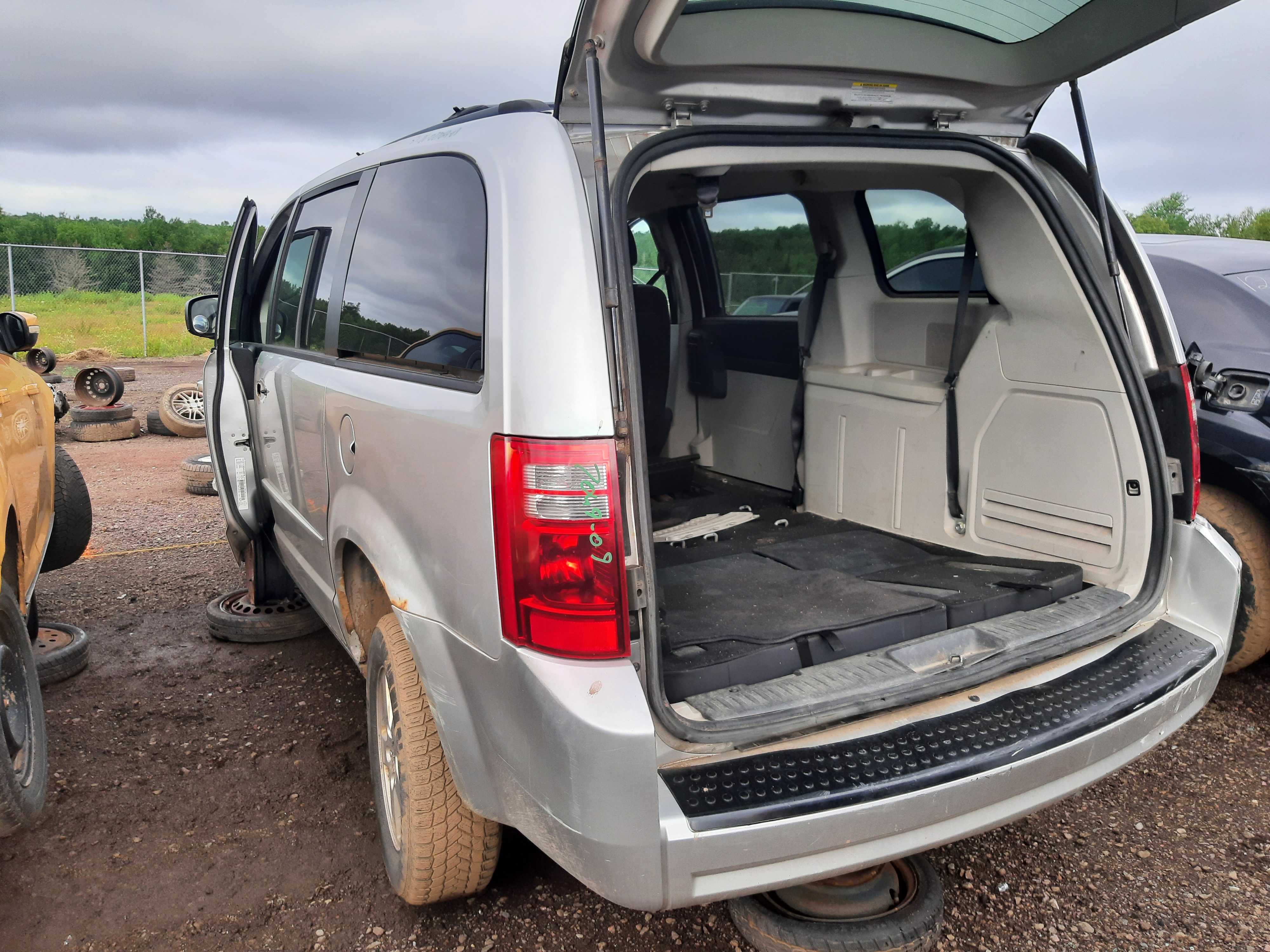 DODGE GRAND CARAVAN 2009