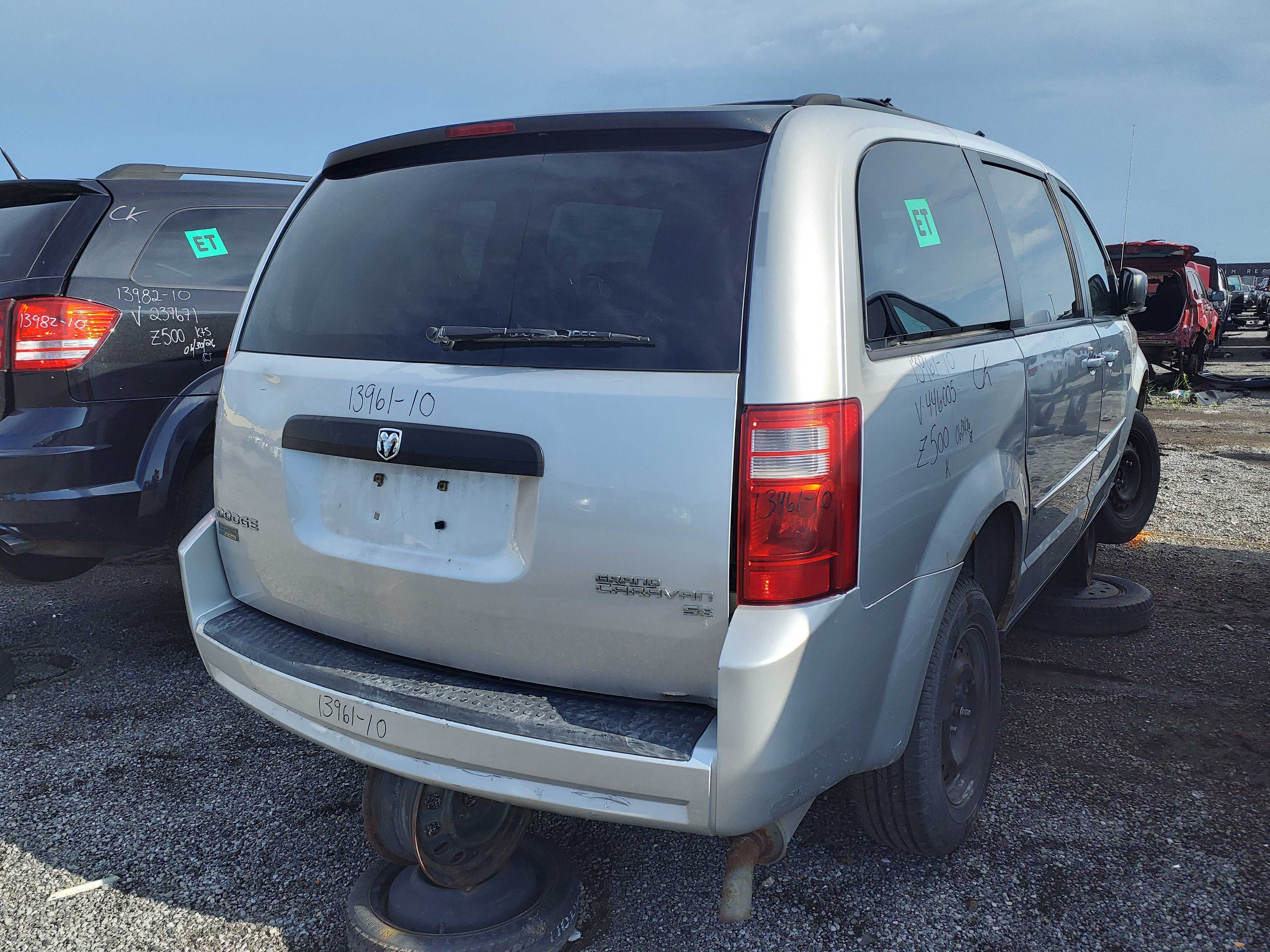DODGE GRAND CARAVAN 2010