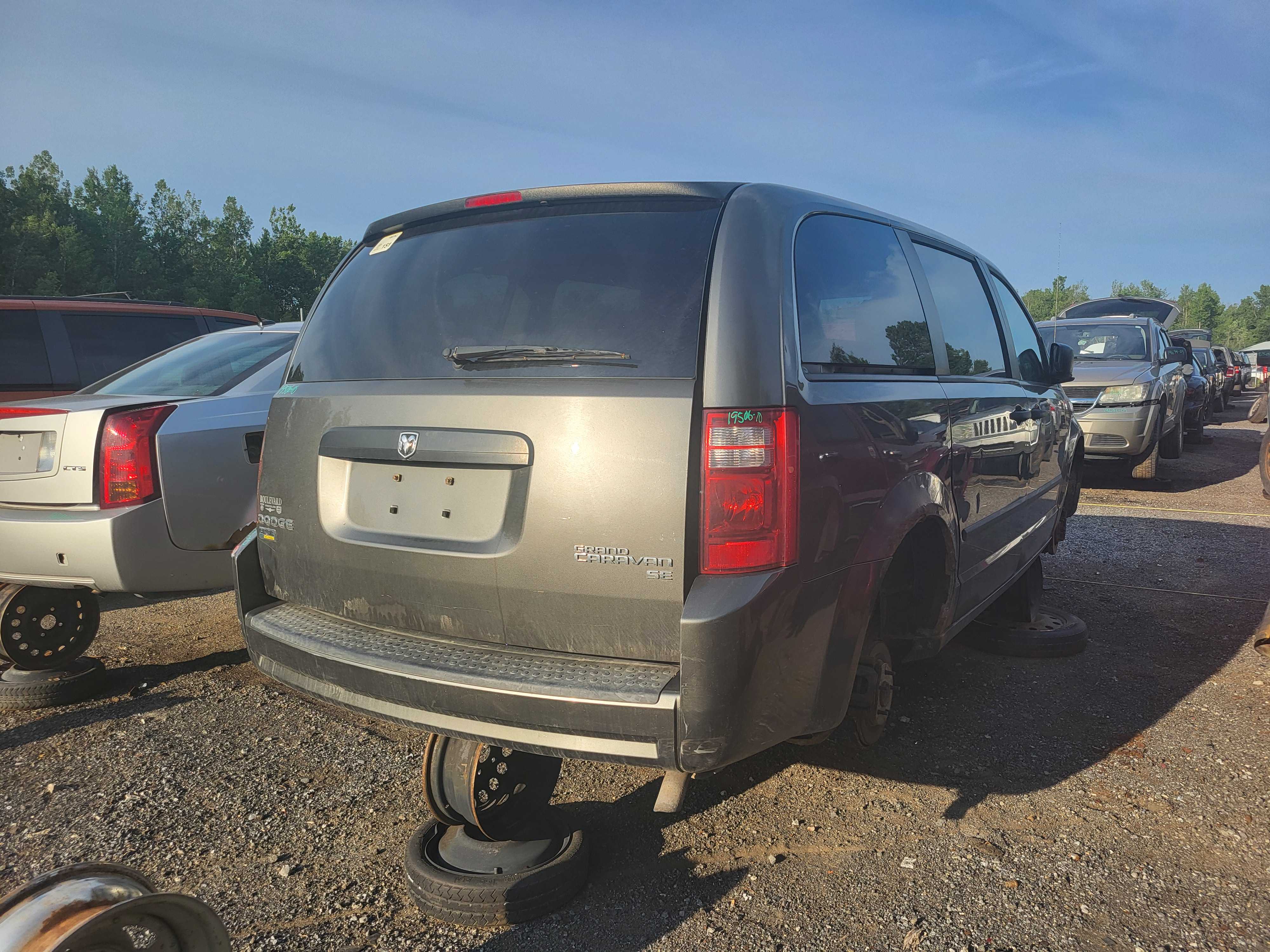 DODGE GRAND CARAVAN 2010