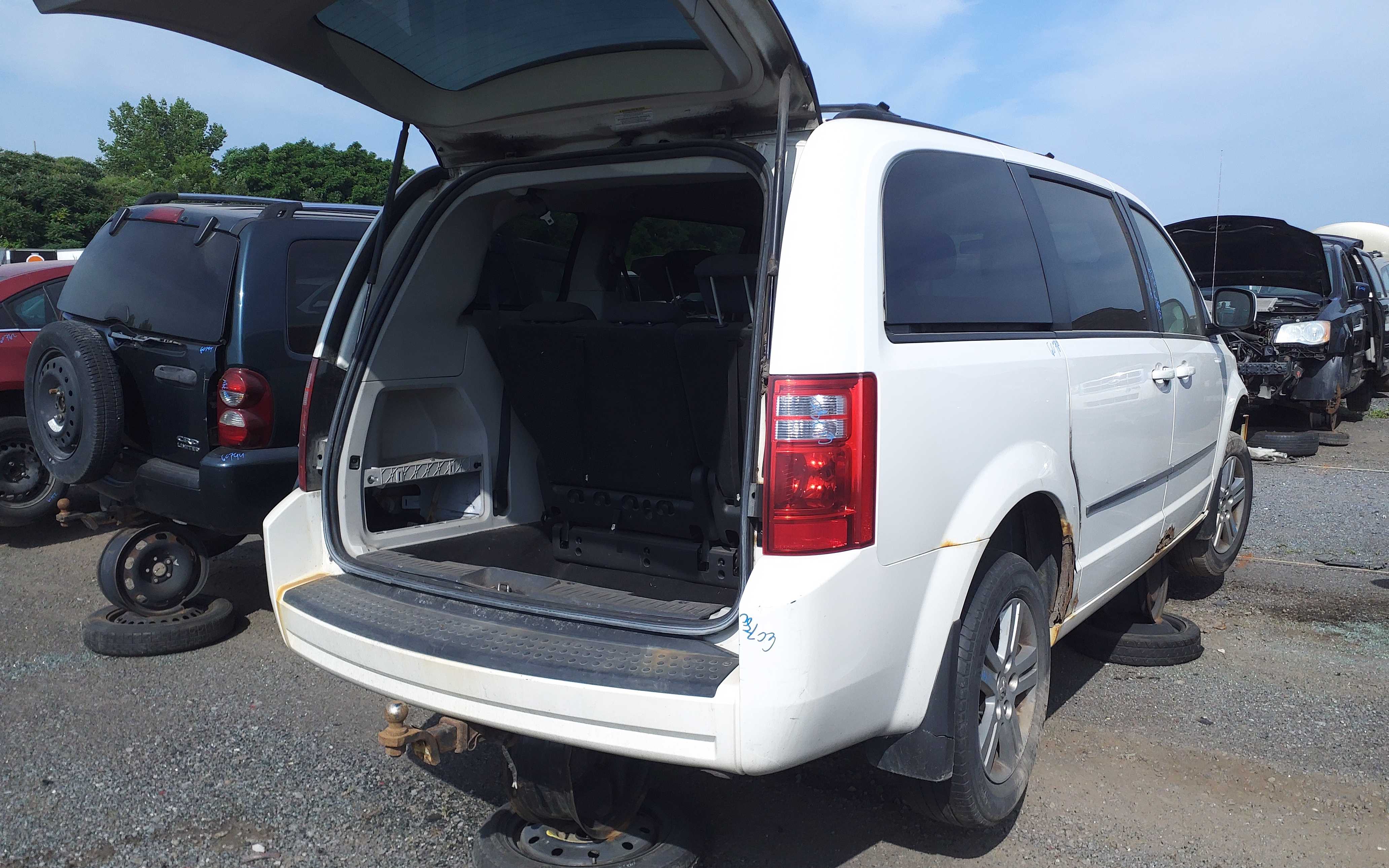 DODGE GRAND CARAVAN 2010