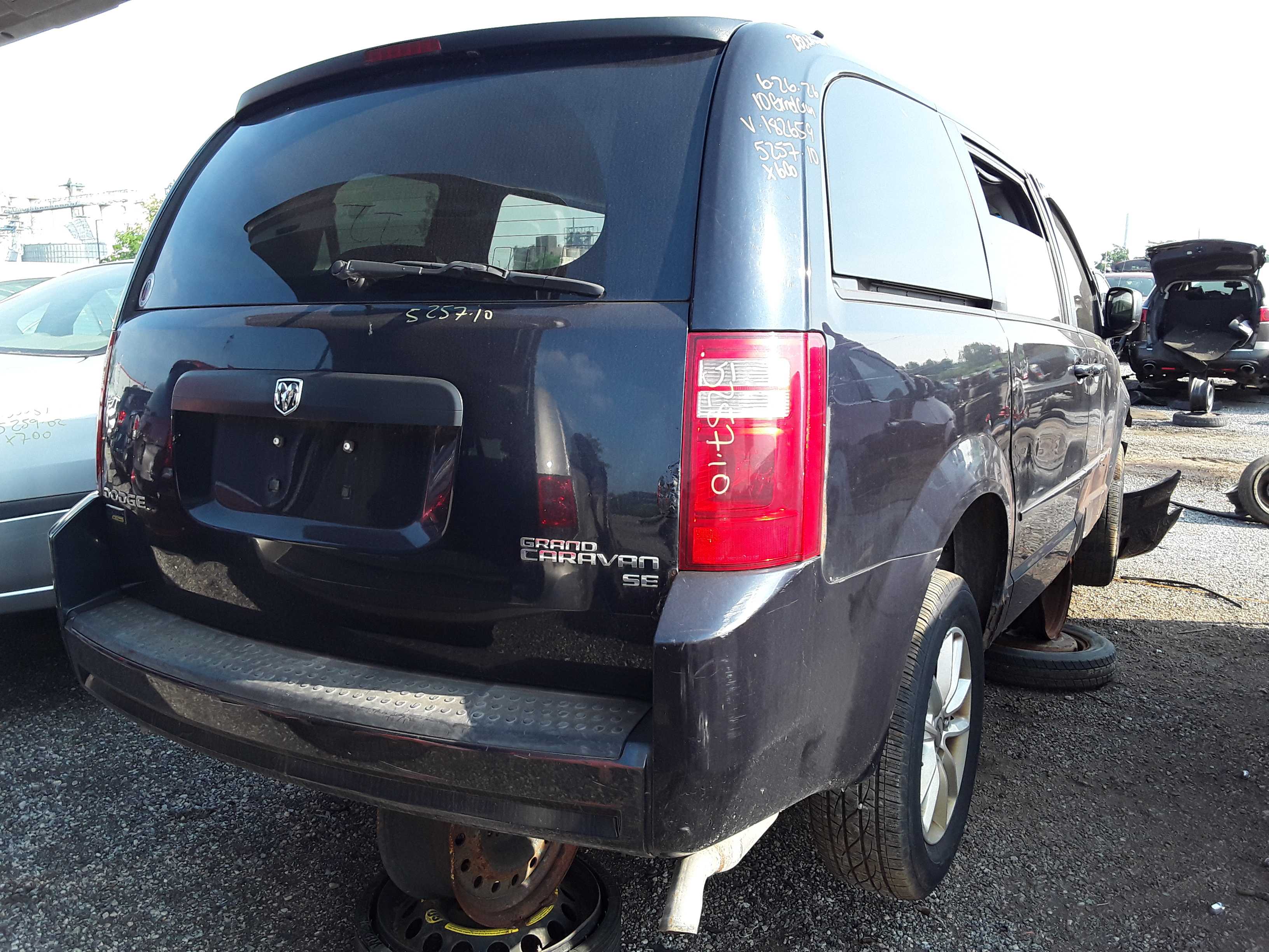 DODGE GRAND CARAVAN 2010