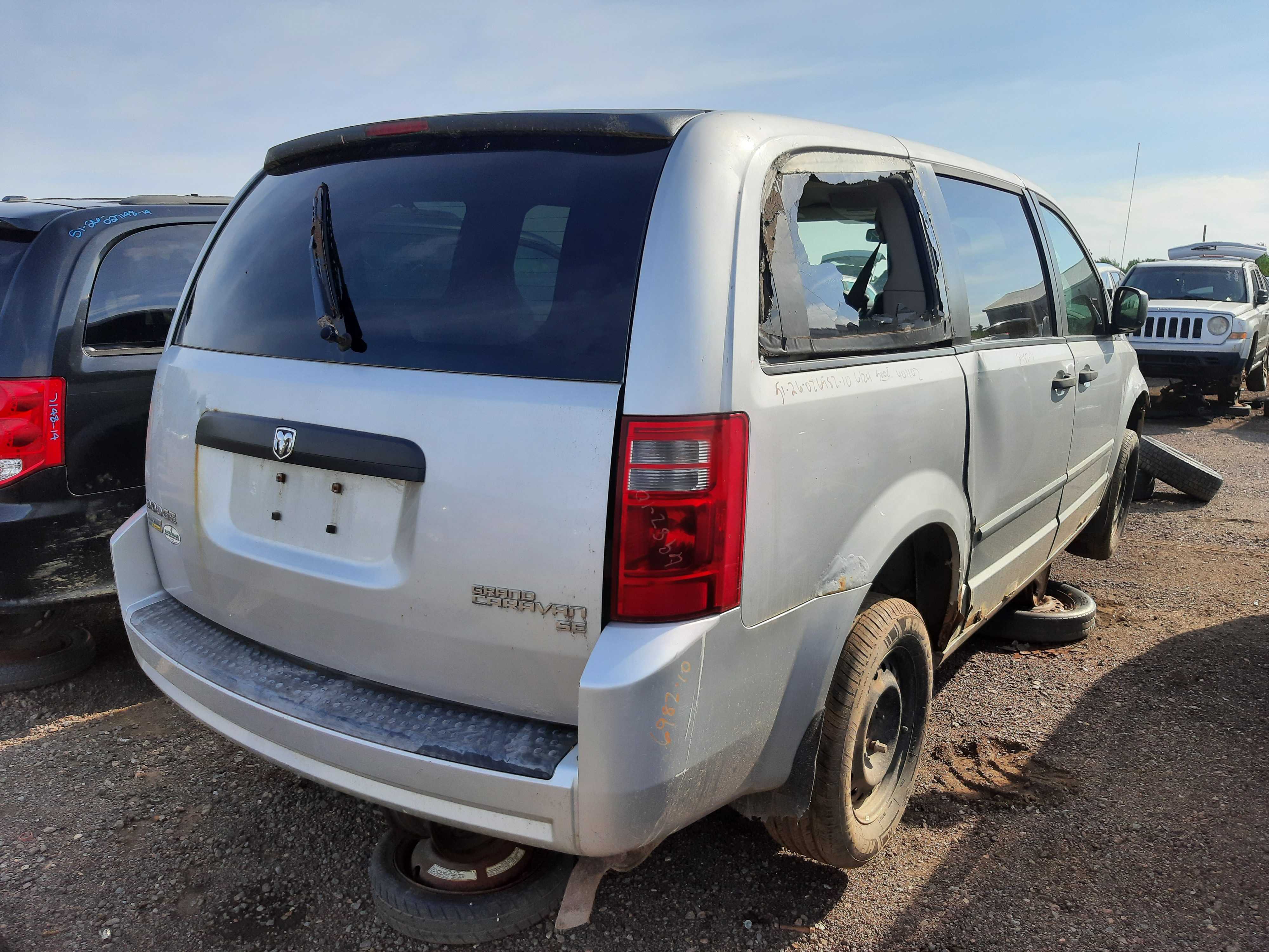 DODGE GRAND CARAVAN 2010