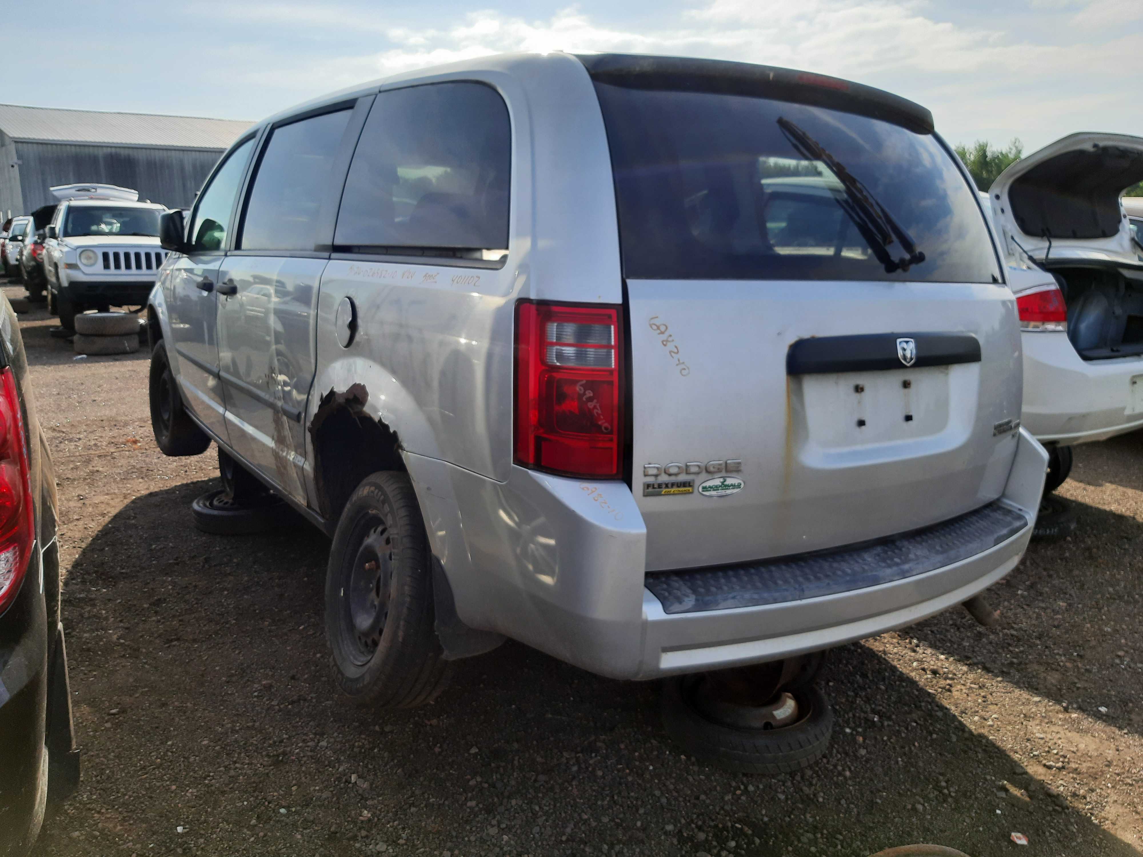 DODGE GRAND CARAVAN 2010