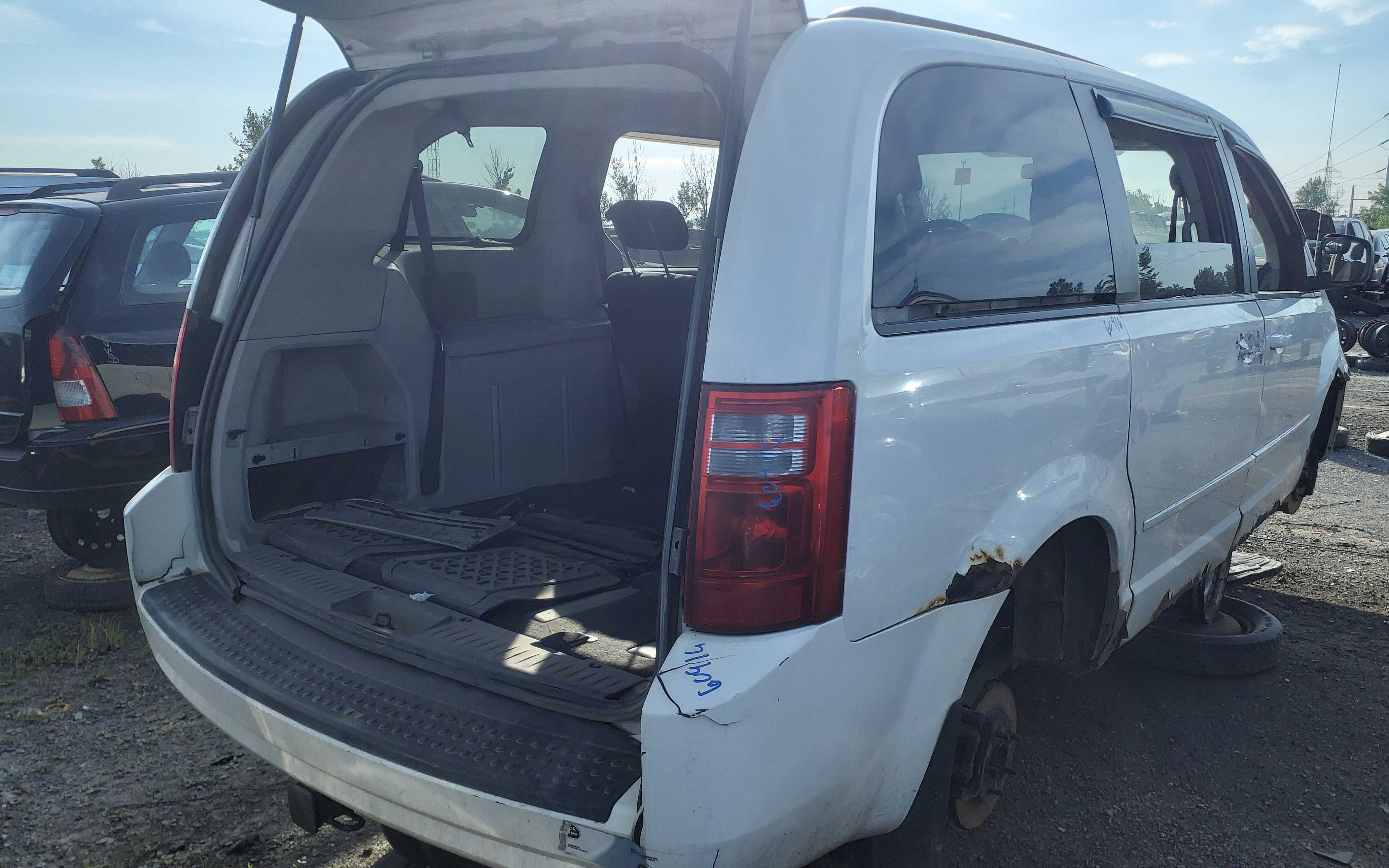 DODGE GRAND CARAVAN 2010
