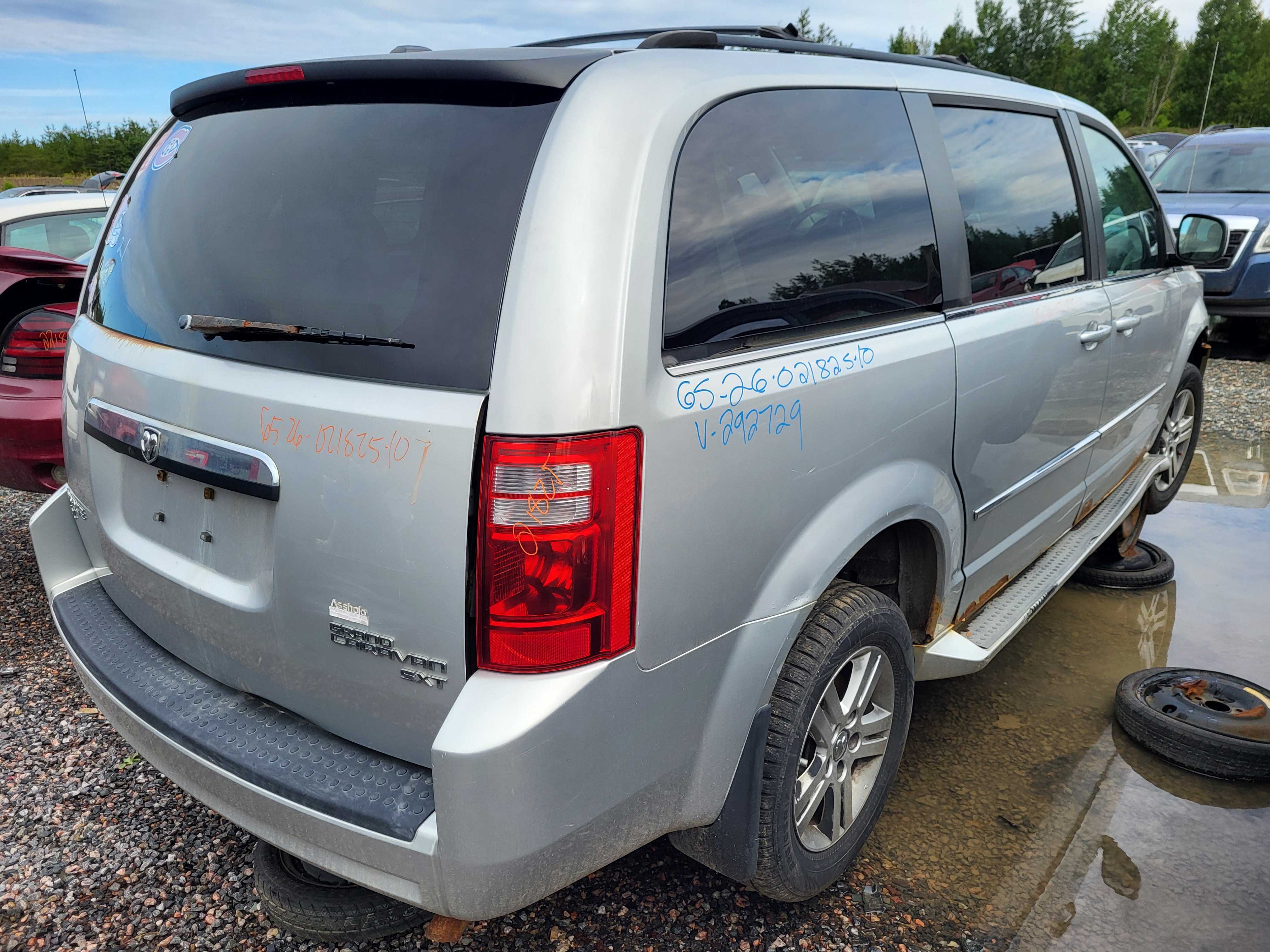 DODGE GRAND CARAVAN 2010