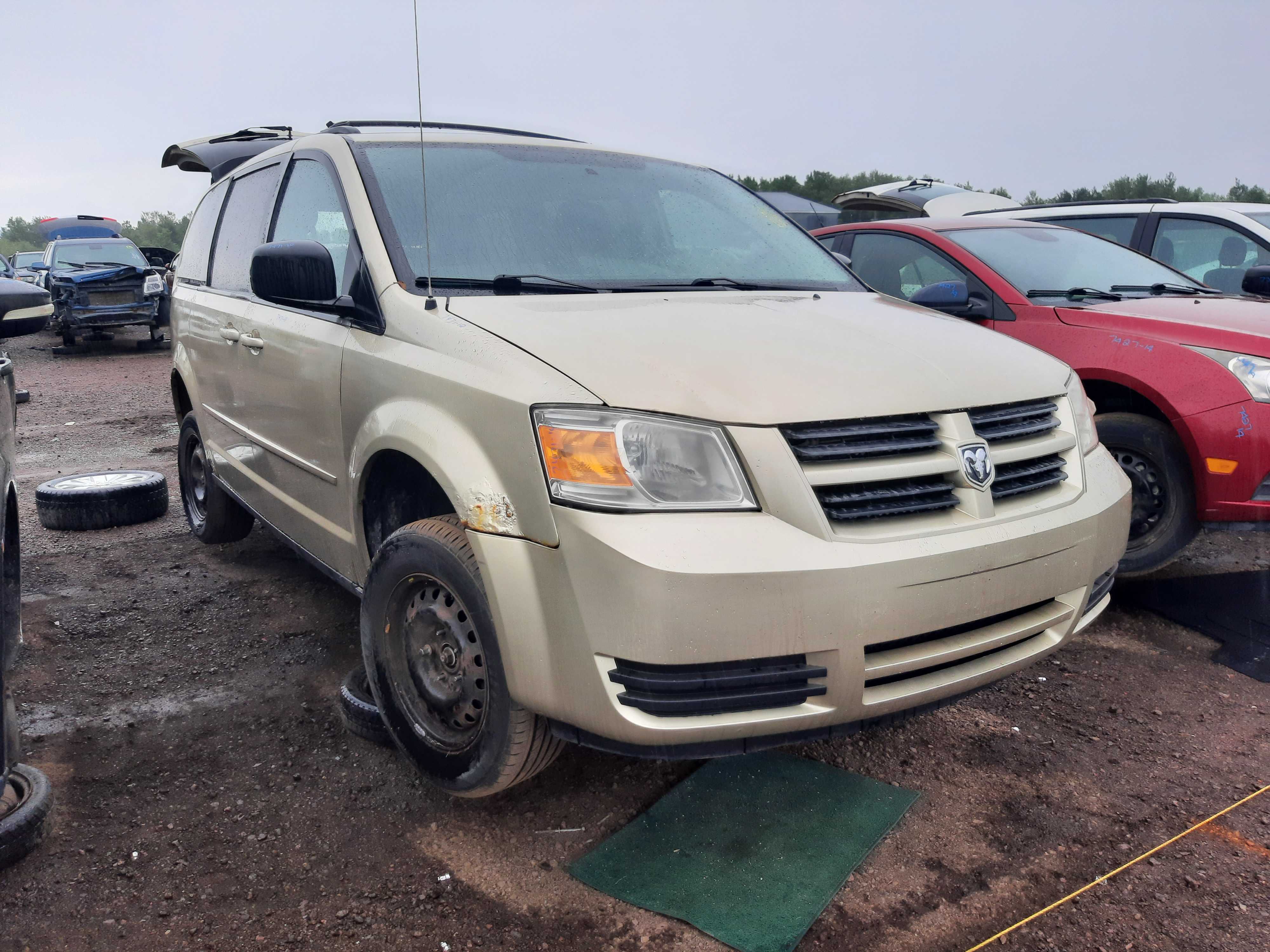 DODGE GRAND CARAVAN 2010