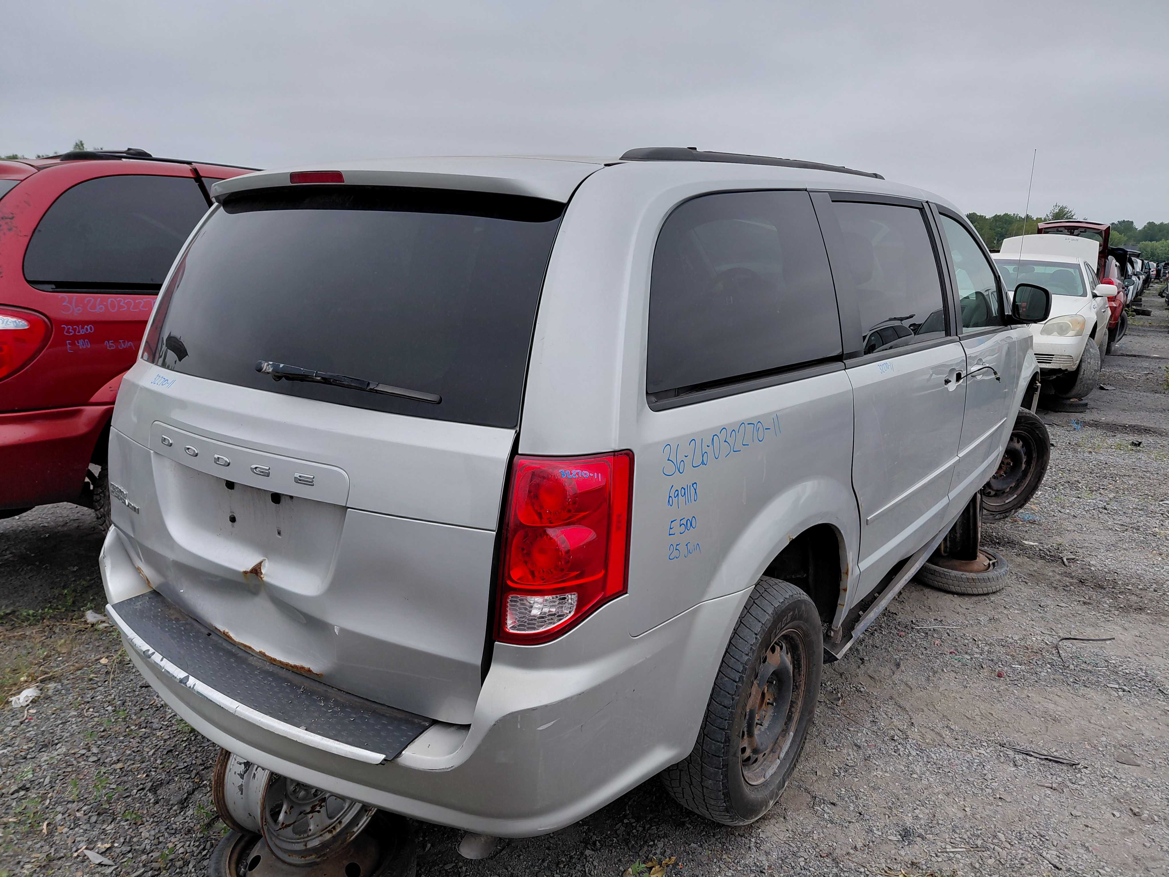 DODGE GRAND CARAVAN 2011