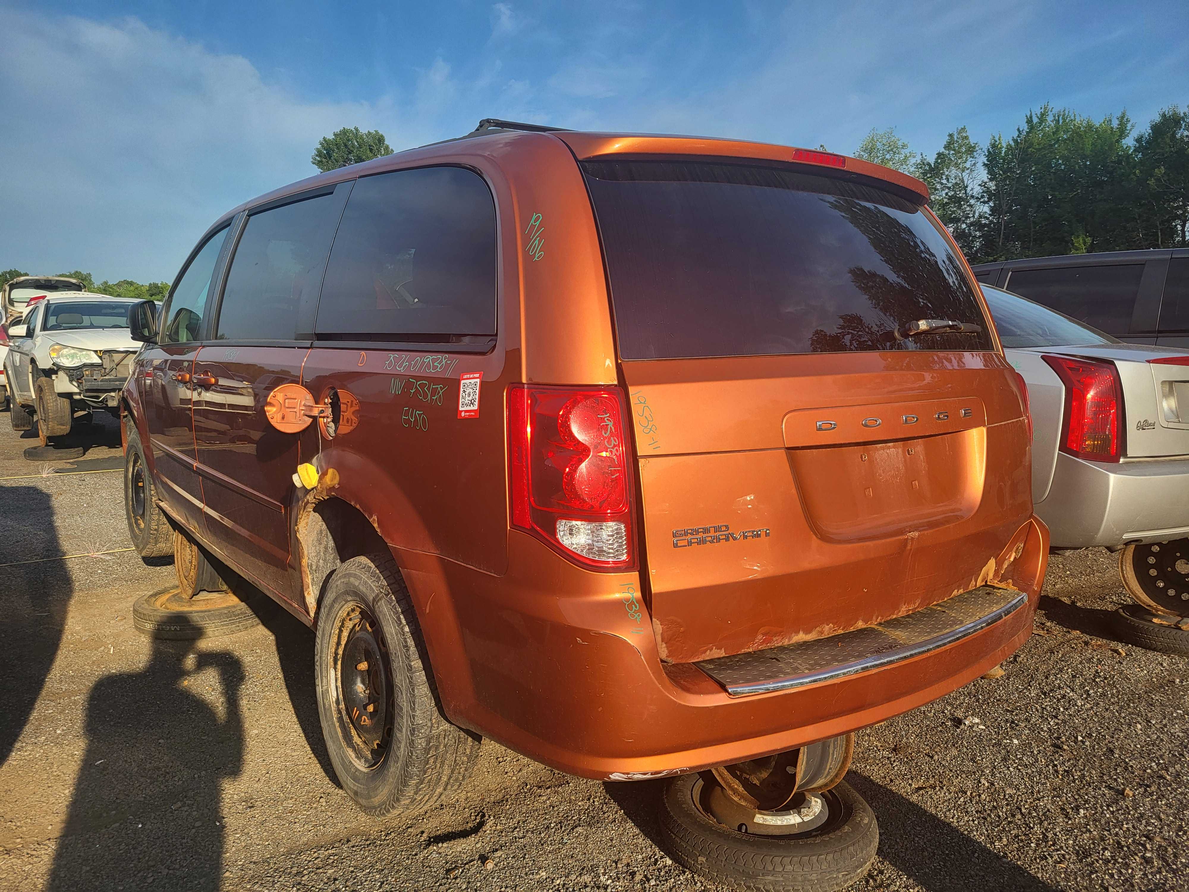 DODGE GRAND CARAVAN 2011